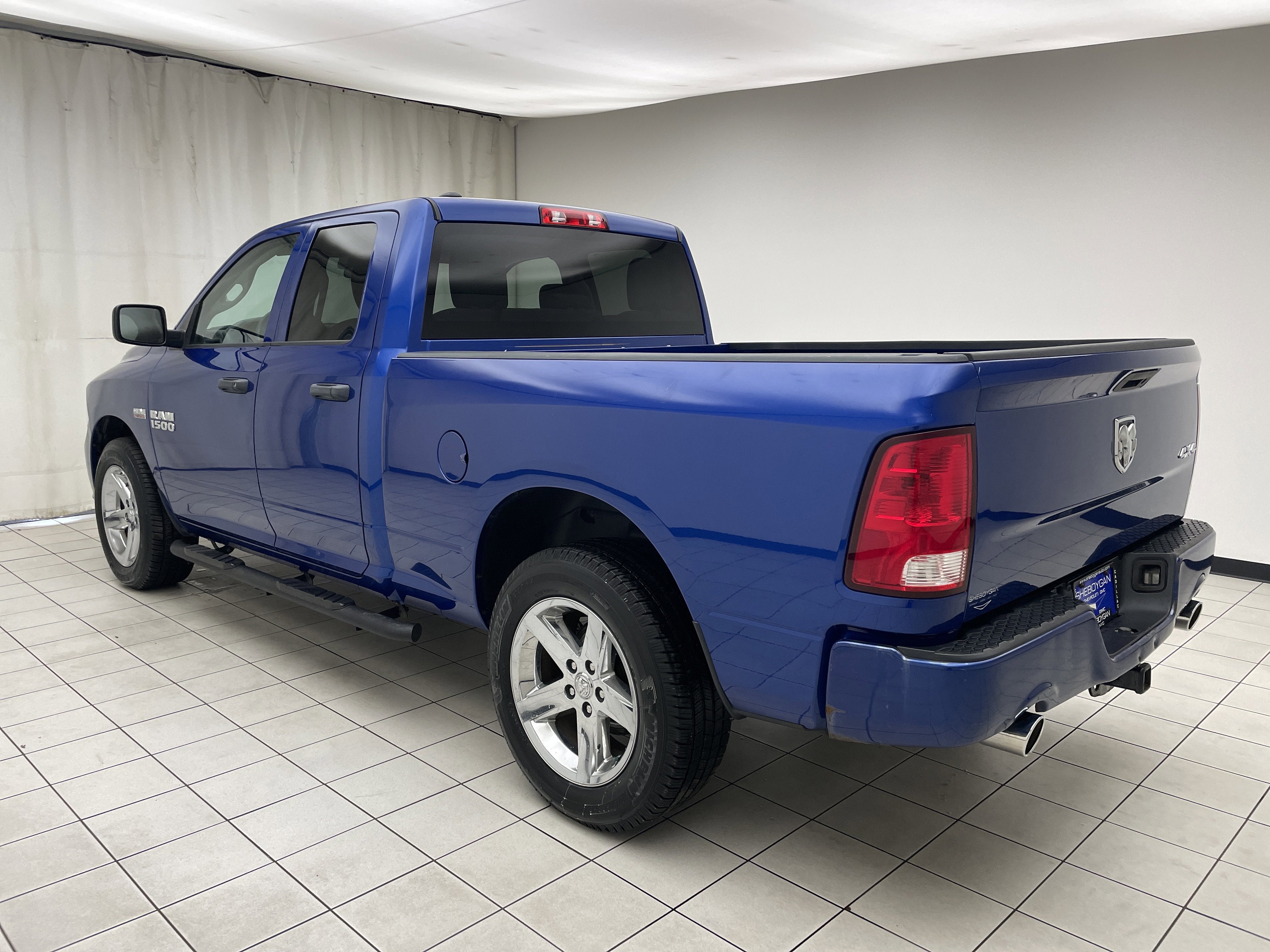 2017 RAM 1500 Express Quad Cab 4x4 6'4" Box