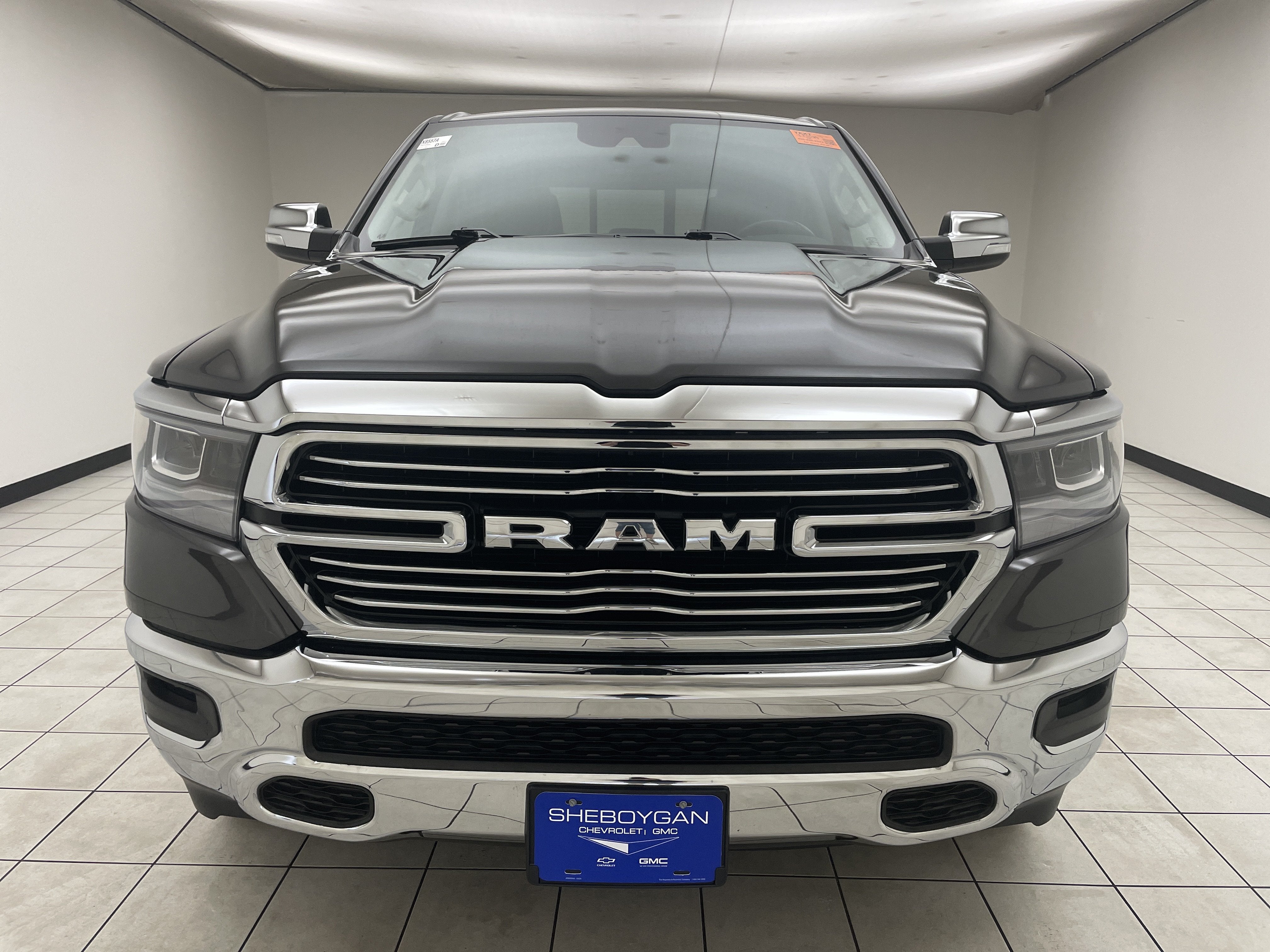 2022 RAM 1500 Laramie Crew Cab 4x4 5'7" Box