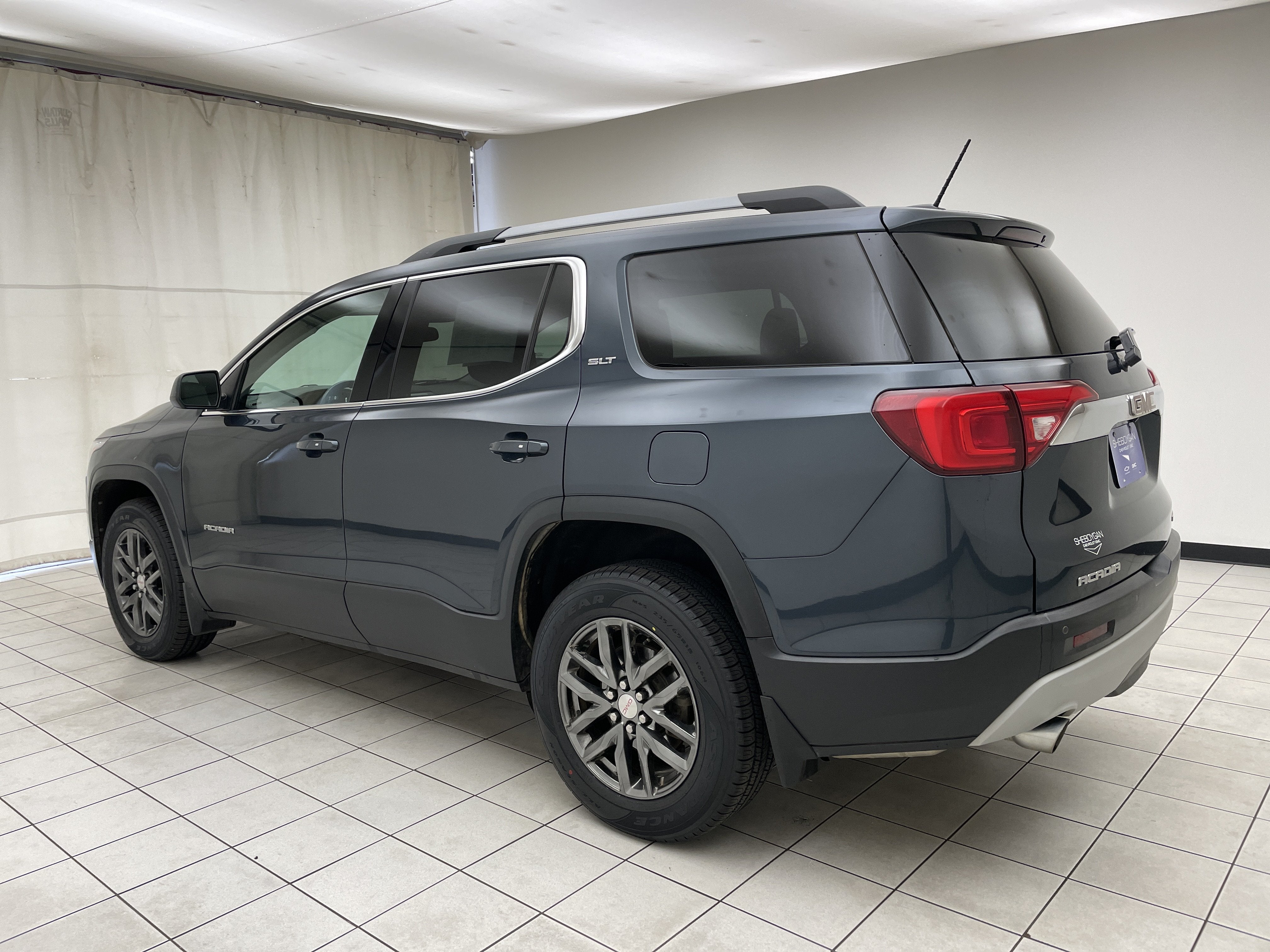 2019 GMC Acadia SLT