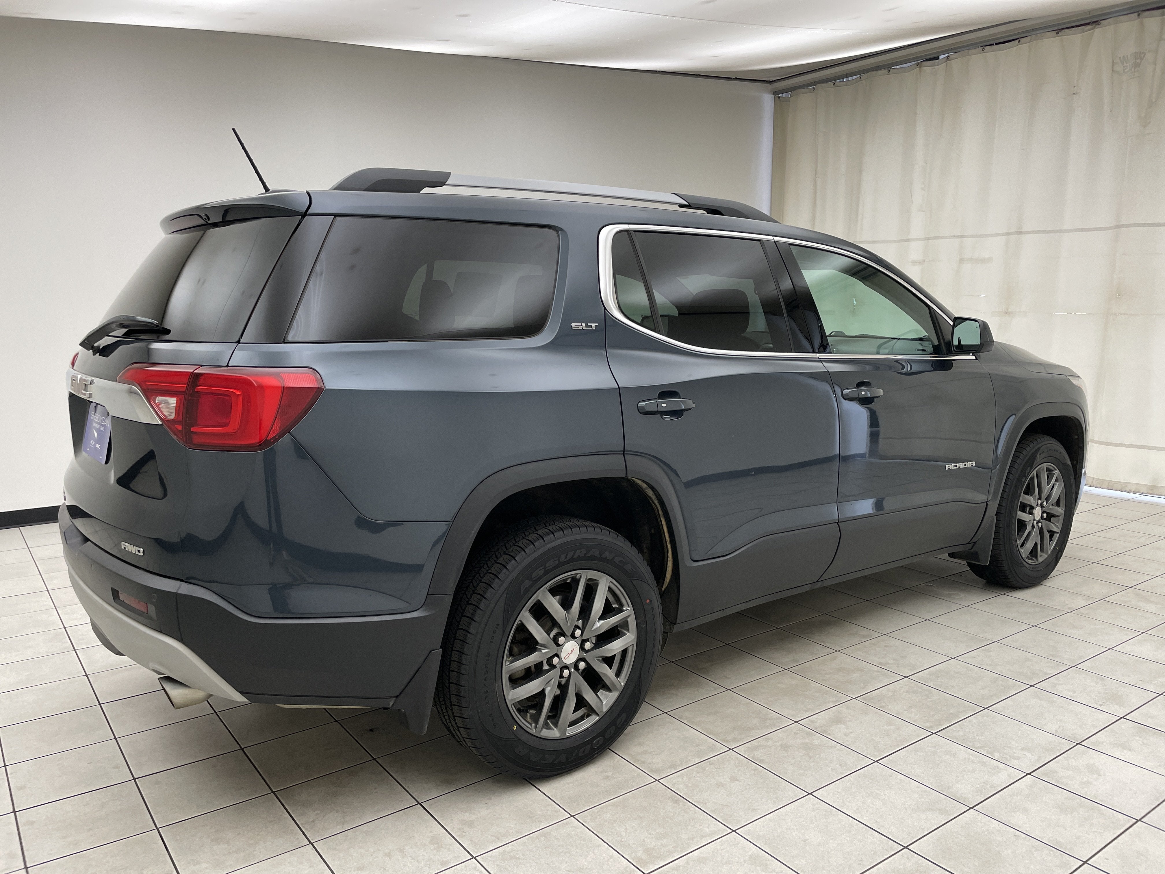 2019 GMC Acadia SLT