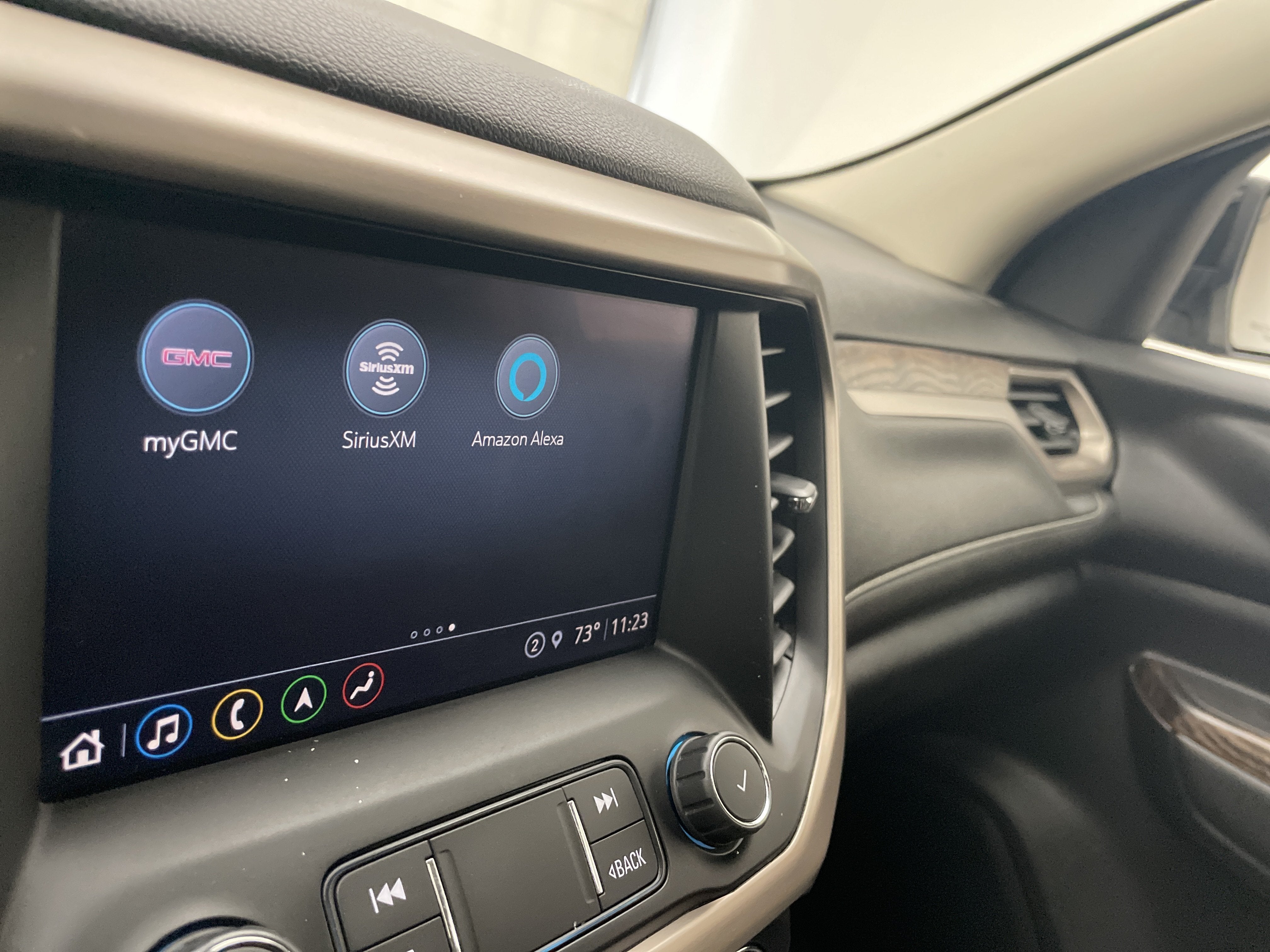 2021 GMC Acadia Denali