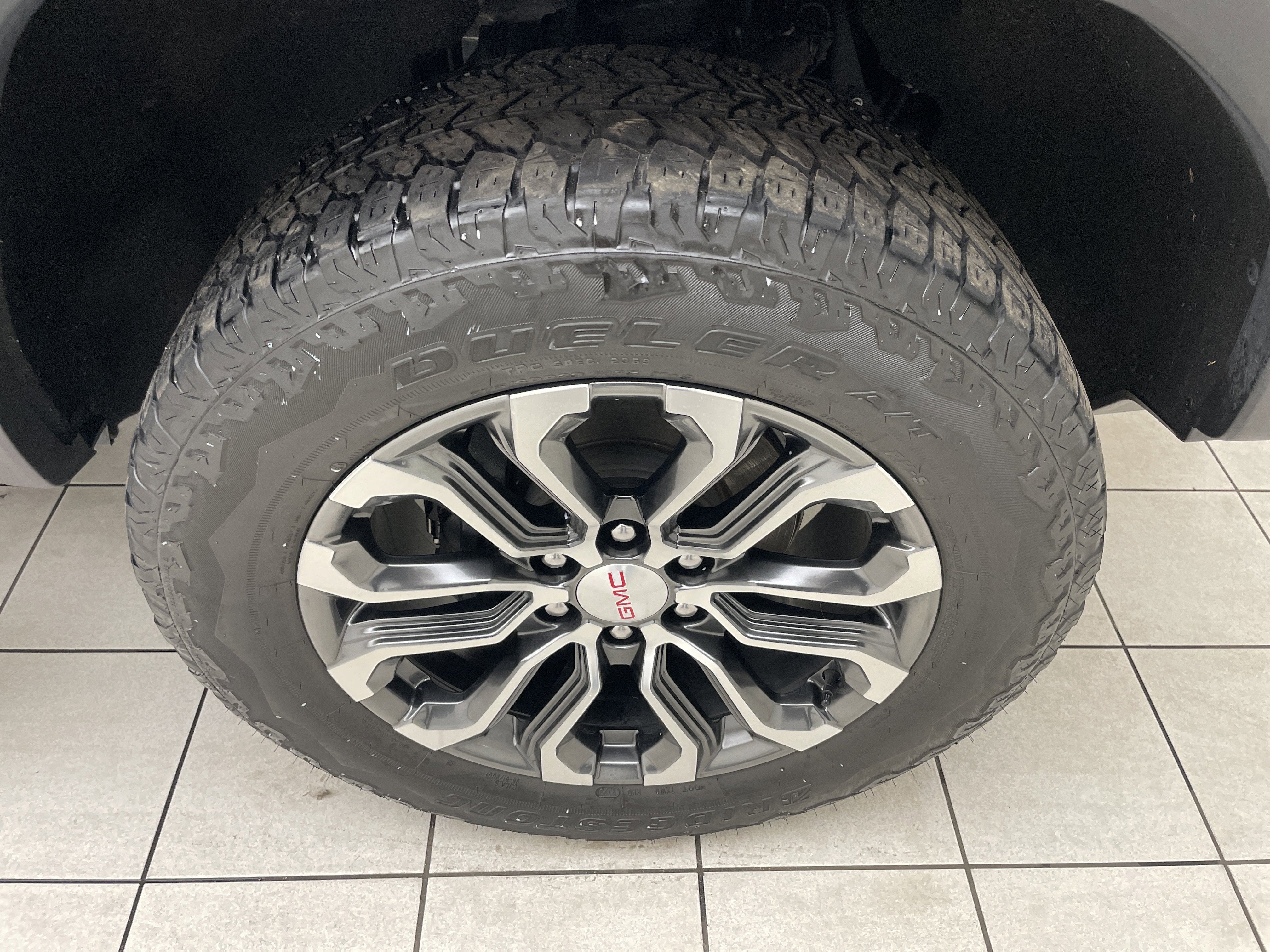 2023 GMC Canyon Denali