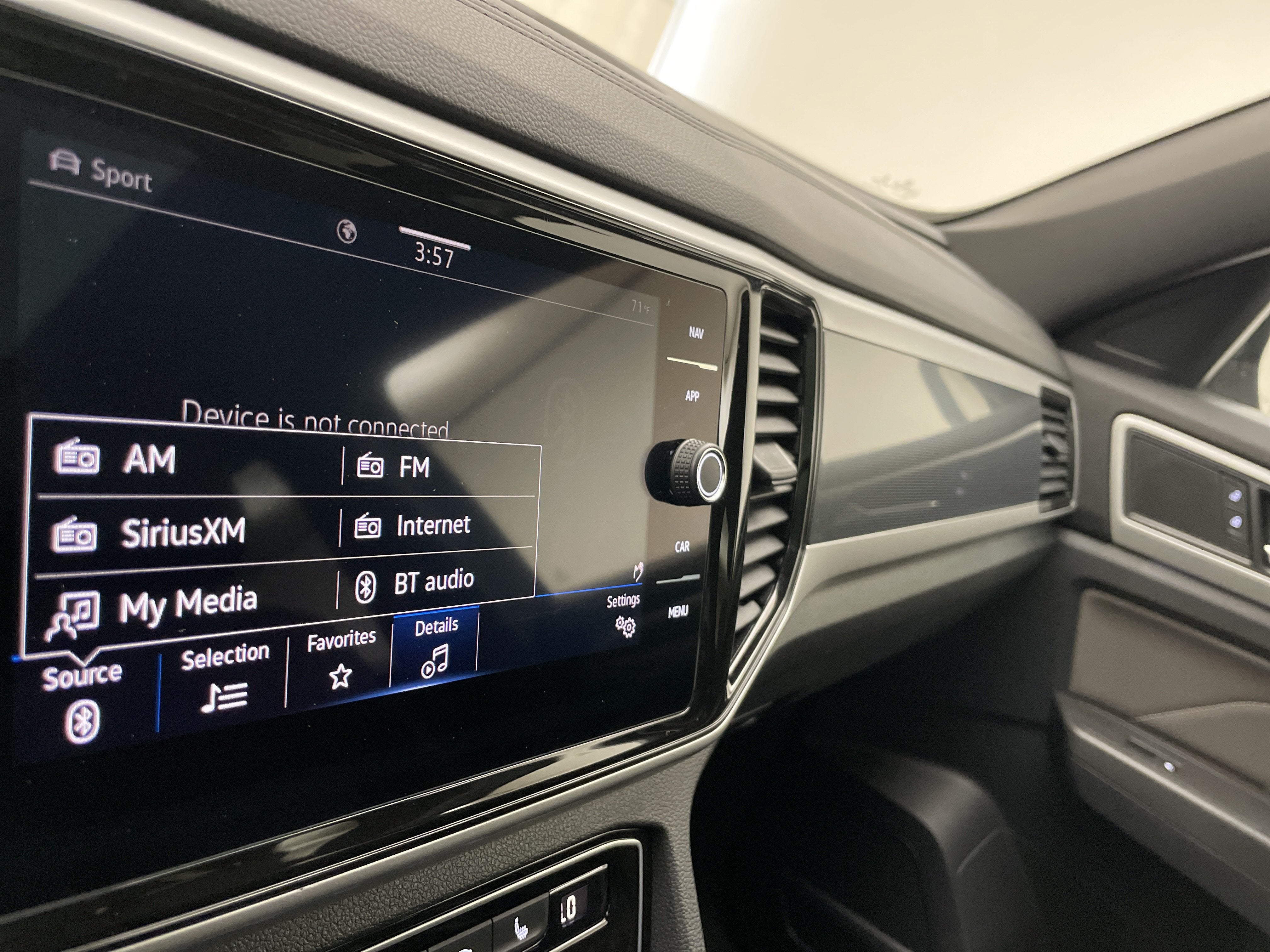 2023 Volkswagen Atlas Cross Sport 3.6L V6 SEL