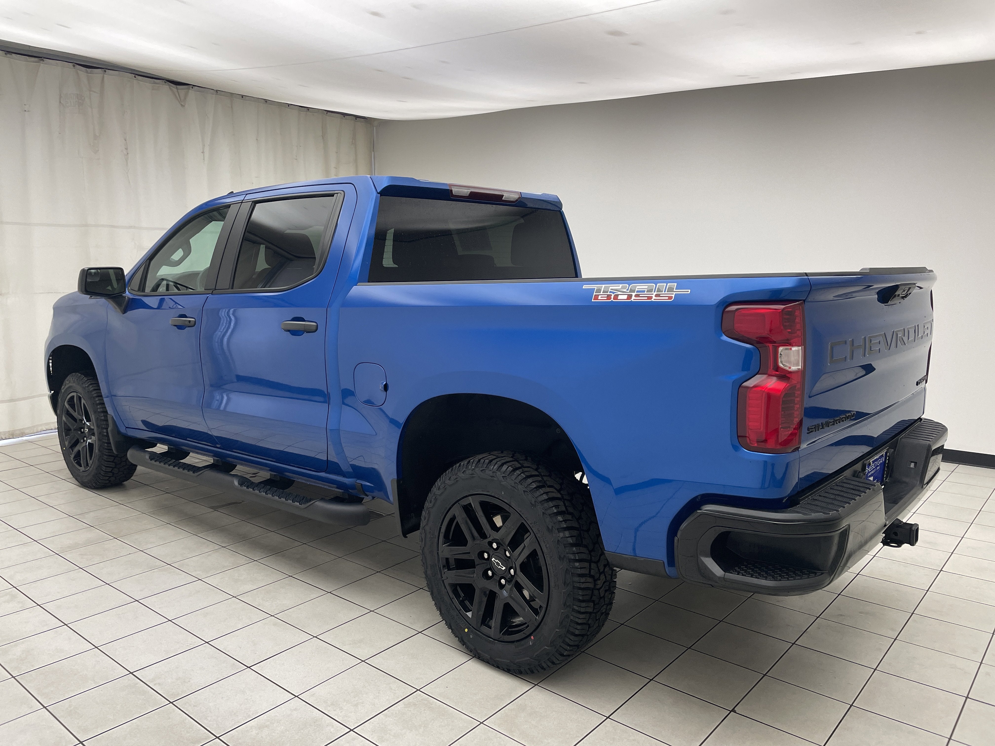 2023 Chevrolet Silverado 1500 Custom Trail Boss