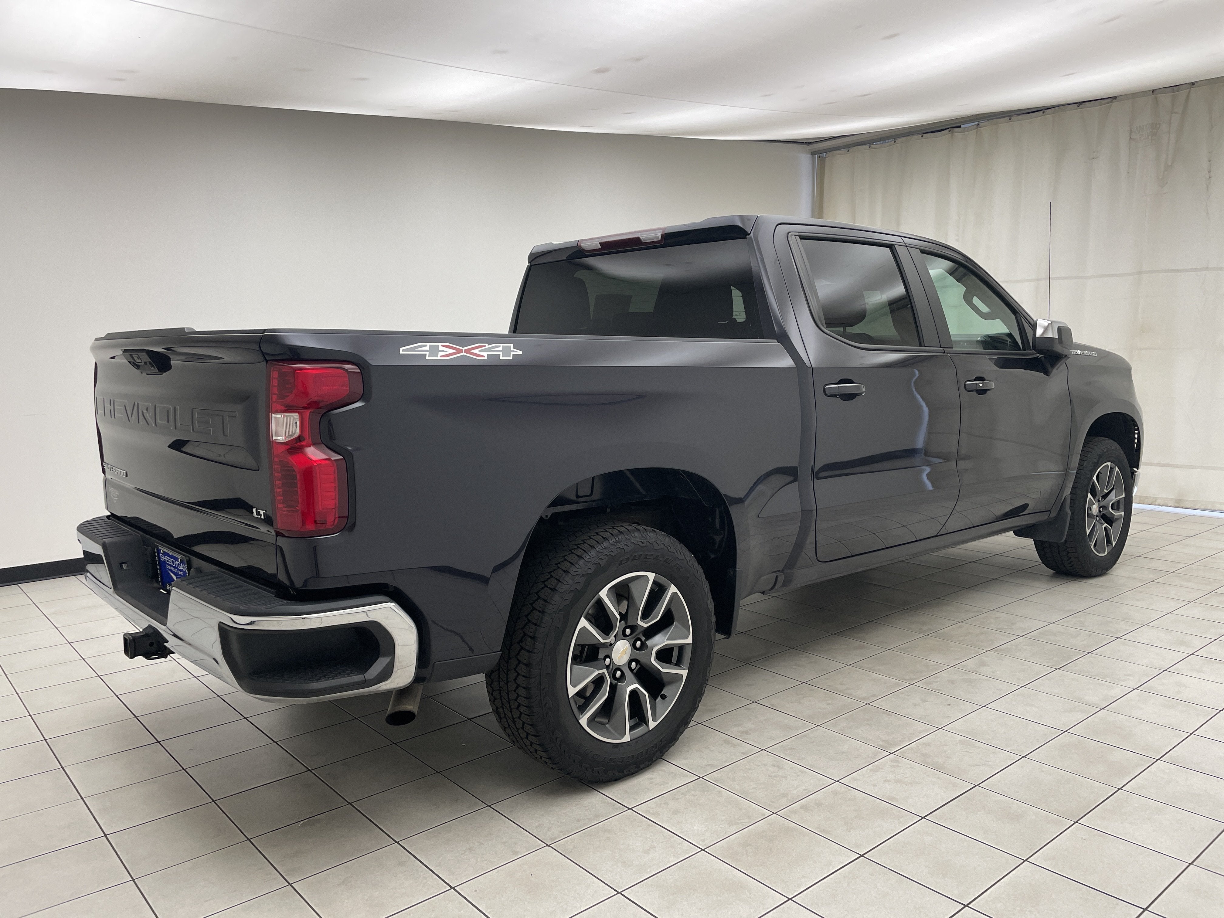 2023 Chevrolet Silverado 1500 LT (2FL)