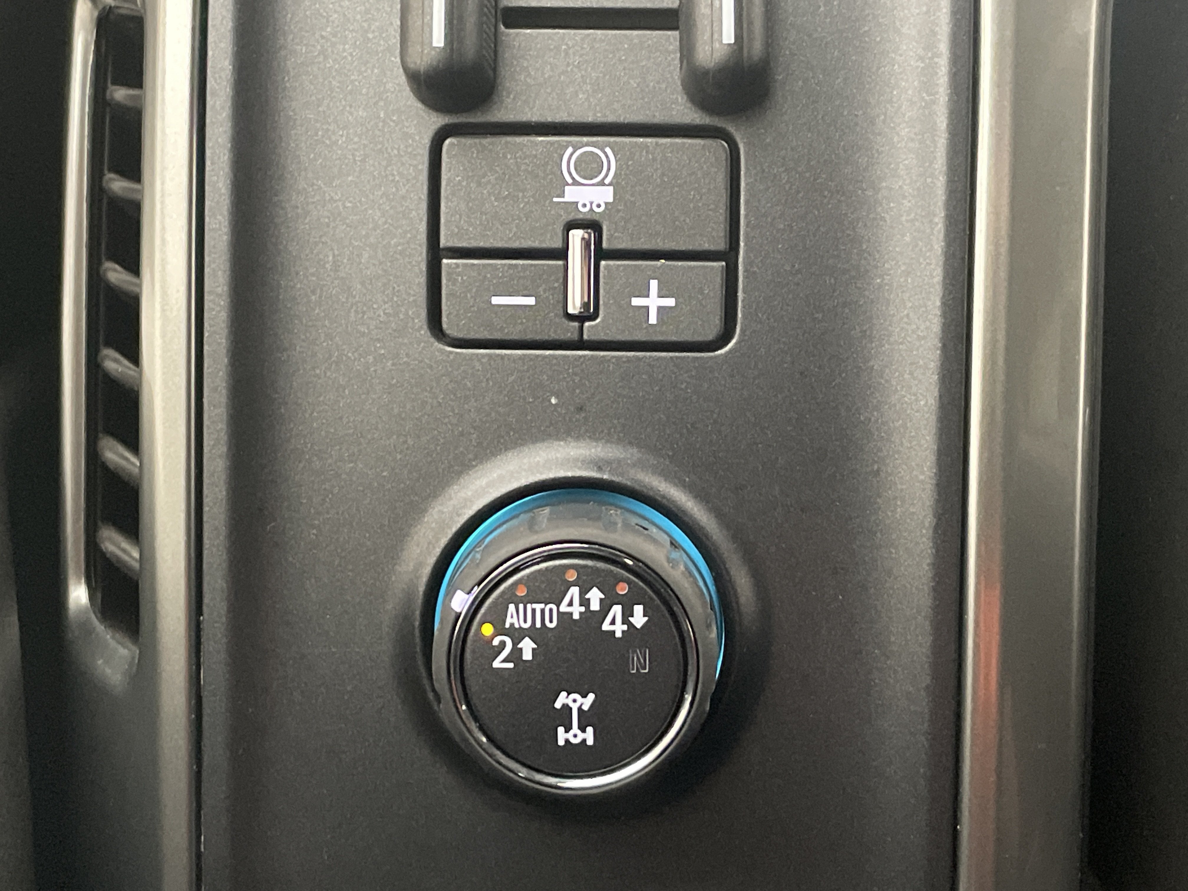 2018 Chevrolet Silverado 1500 LT - Photo 23