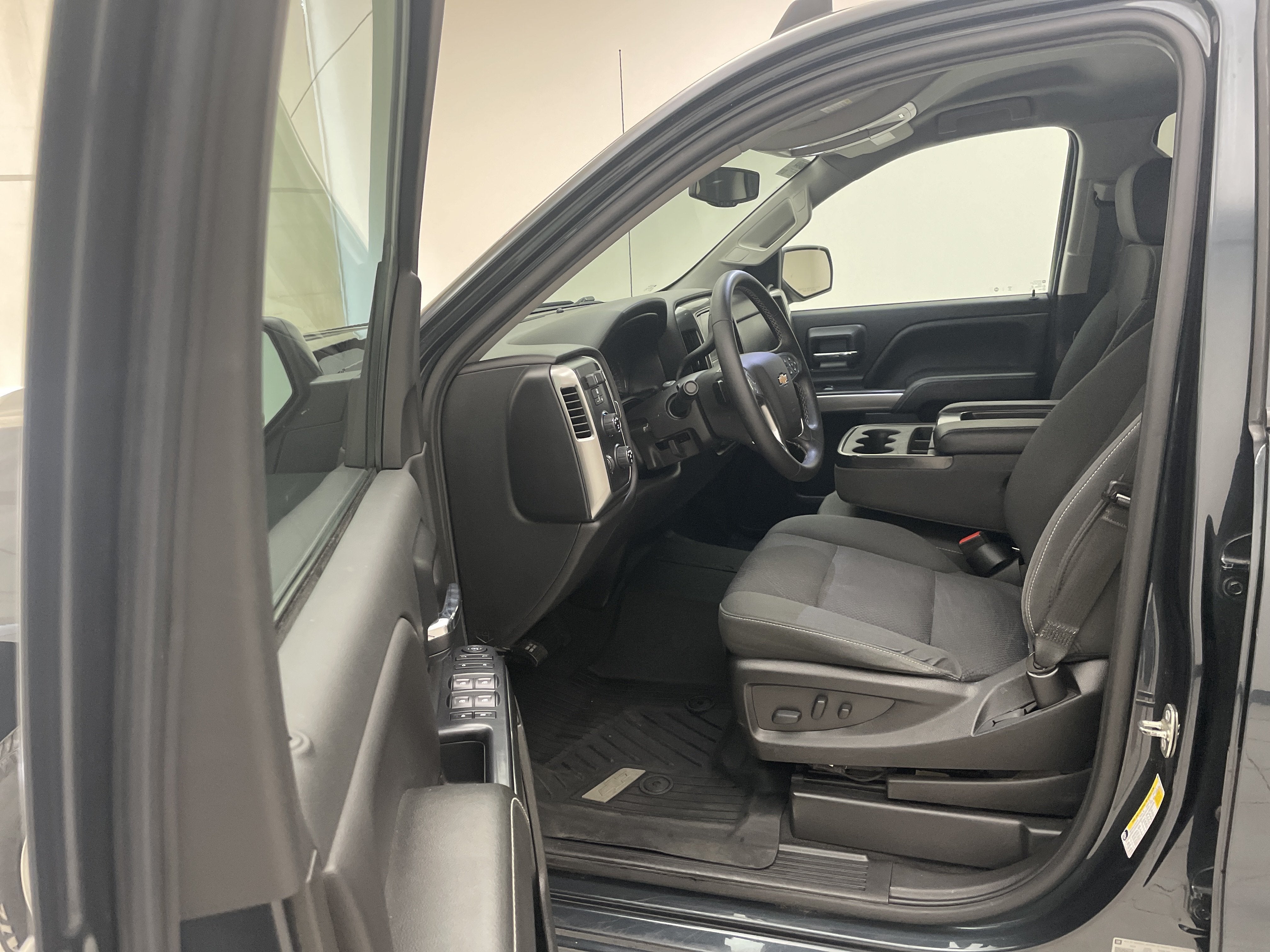 2018 Chevrolet Silverado 1500 LT - Photo 24