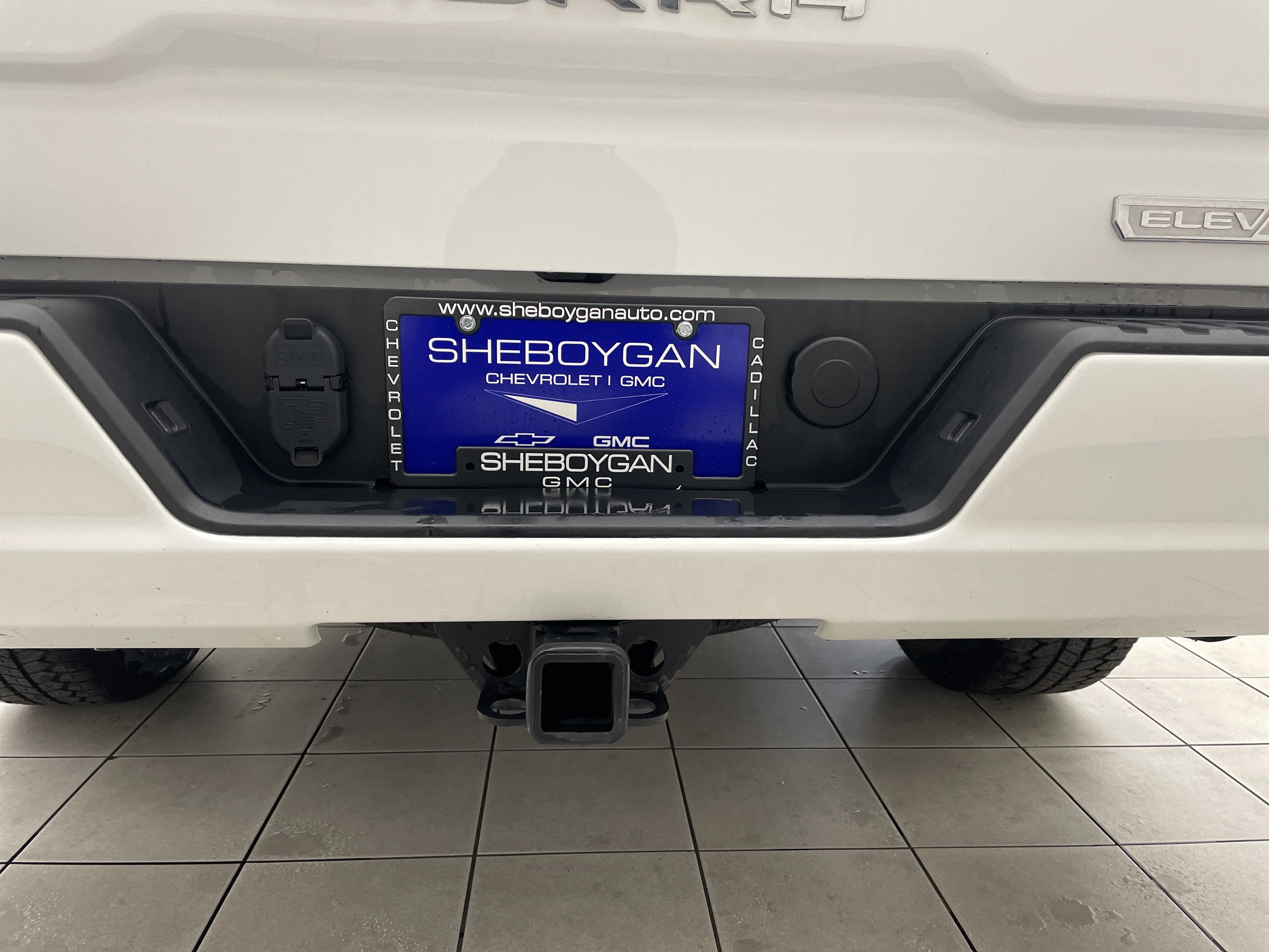2024 GMC Sierra 1500 Elevation