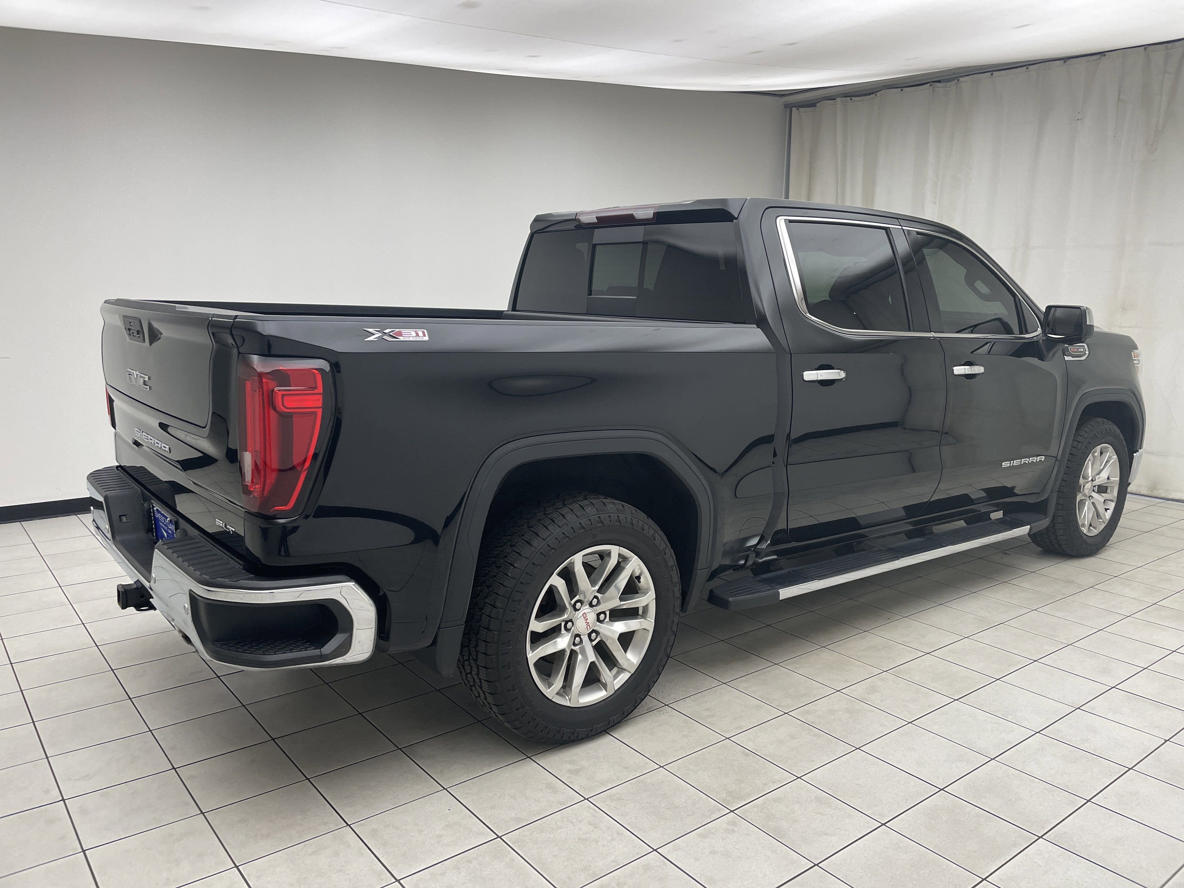 2021 GMC Sierra 1500 SLT