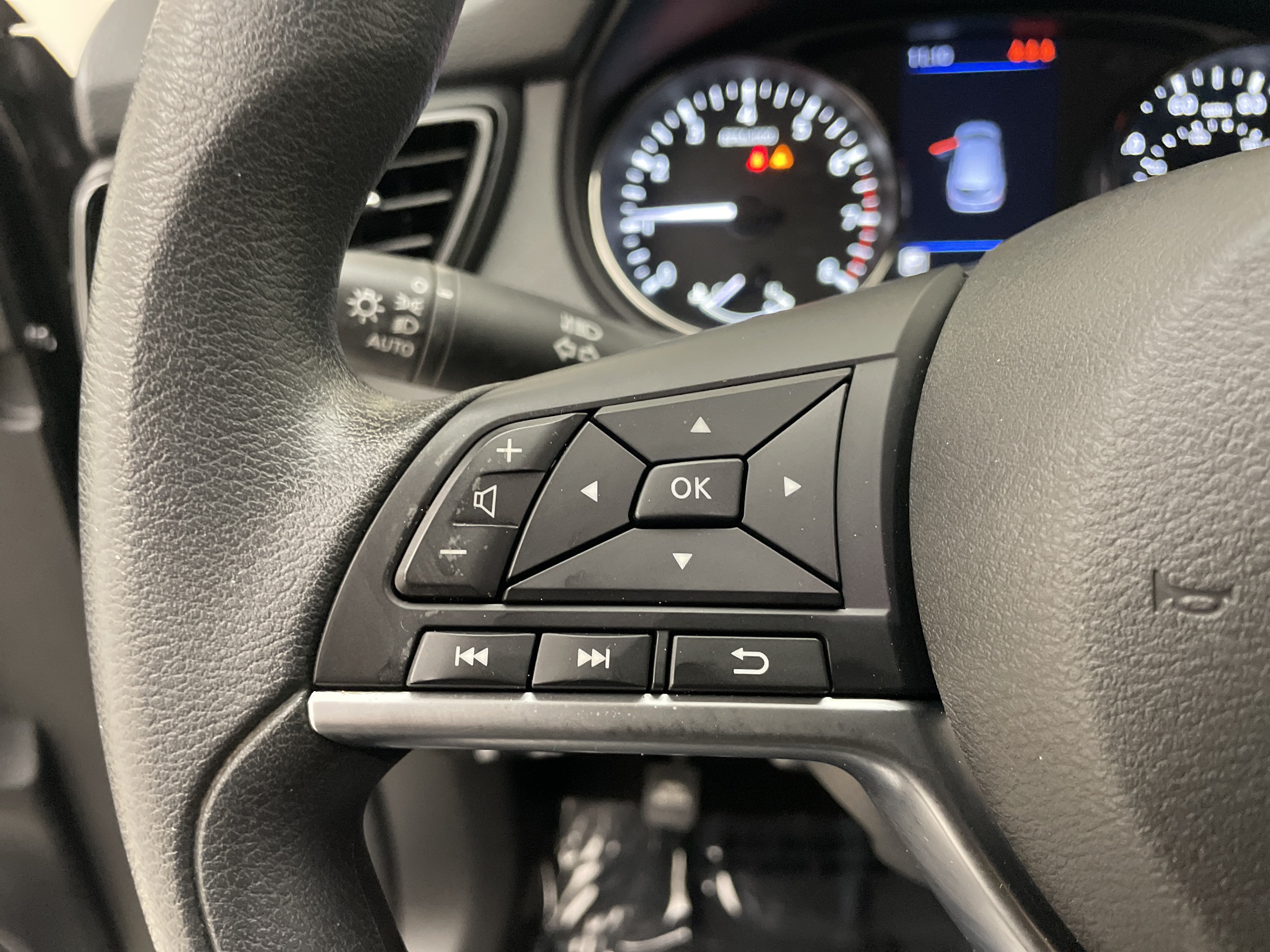 2020 Nissan Rogue Sport S FWD Xtronic CVT