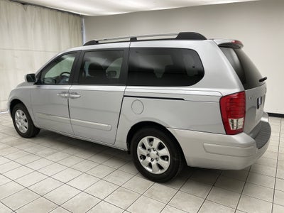2007 Hyundai Entourage GLS