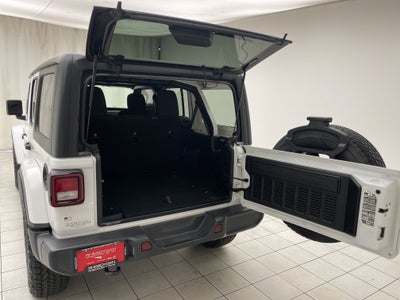 2018 Jeep Wrangler Unlimited Sahara 4x4