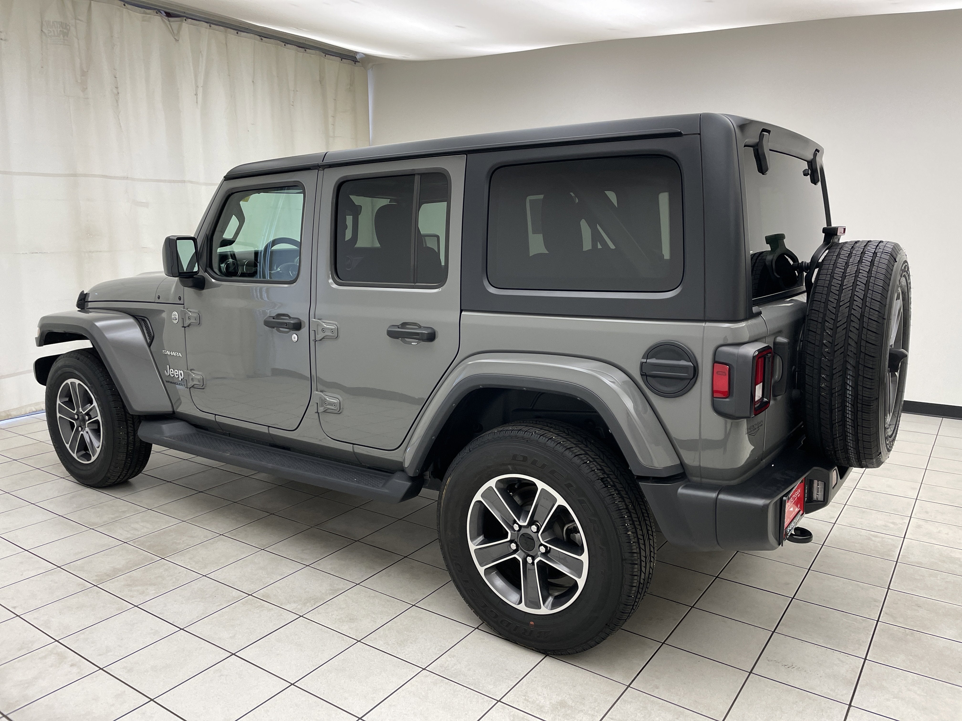2023 Jeep Wrangler 4-Door Sahara 4x4