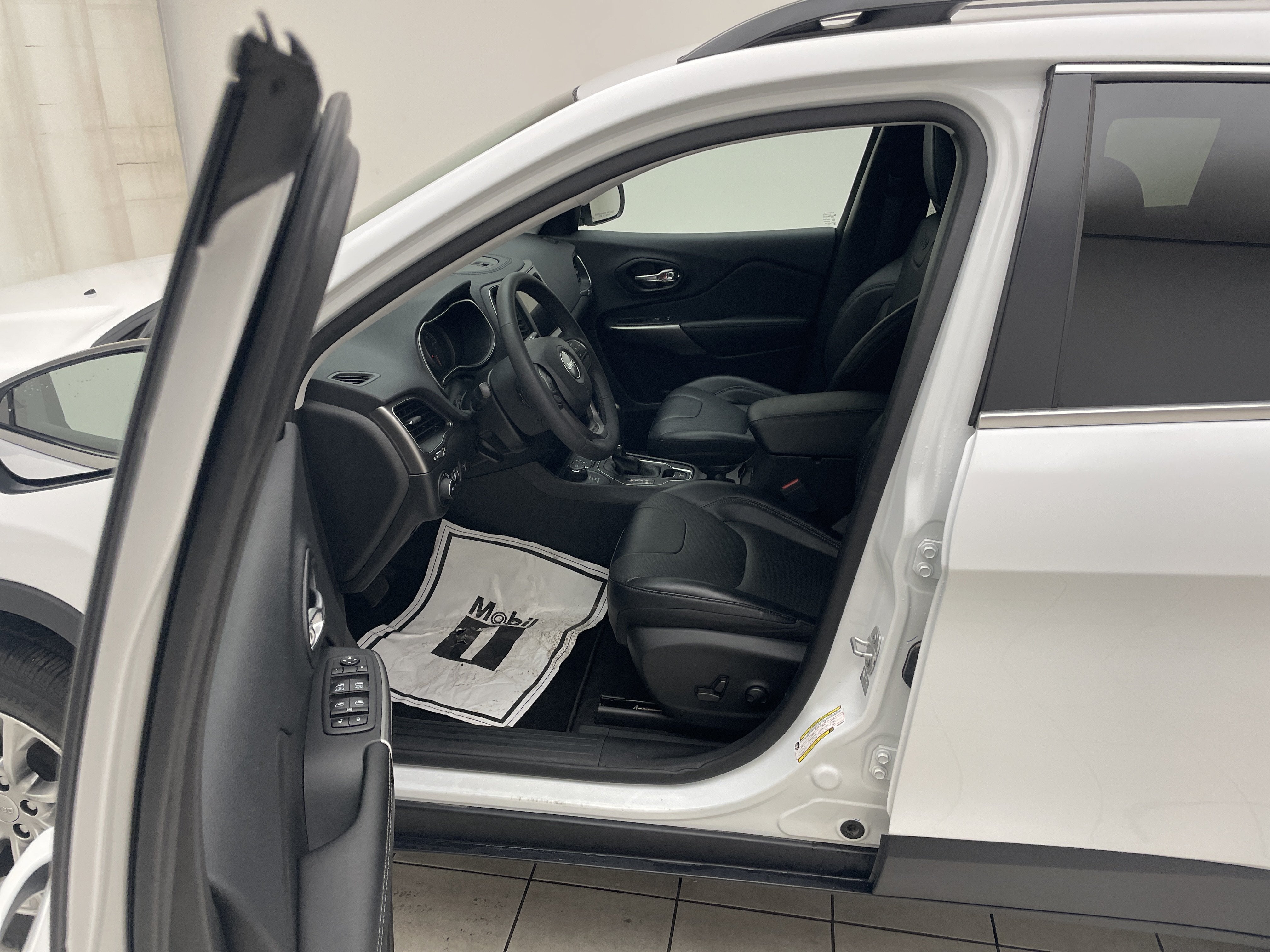2022 Jeep Cherokee Latitude Lux 4x4