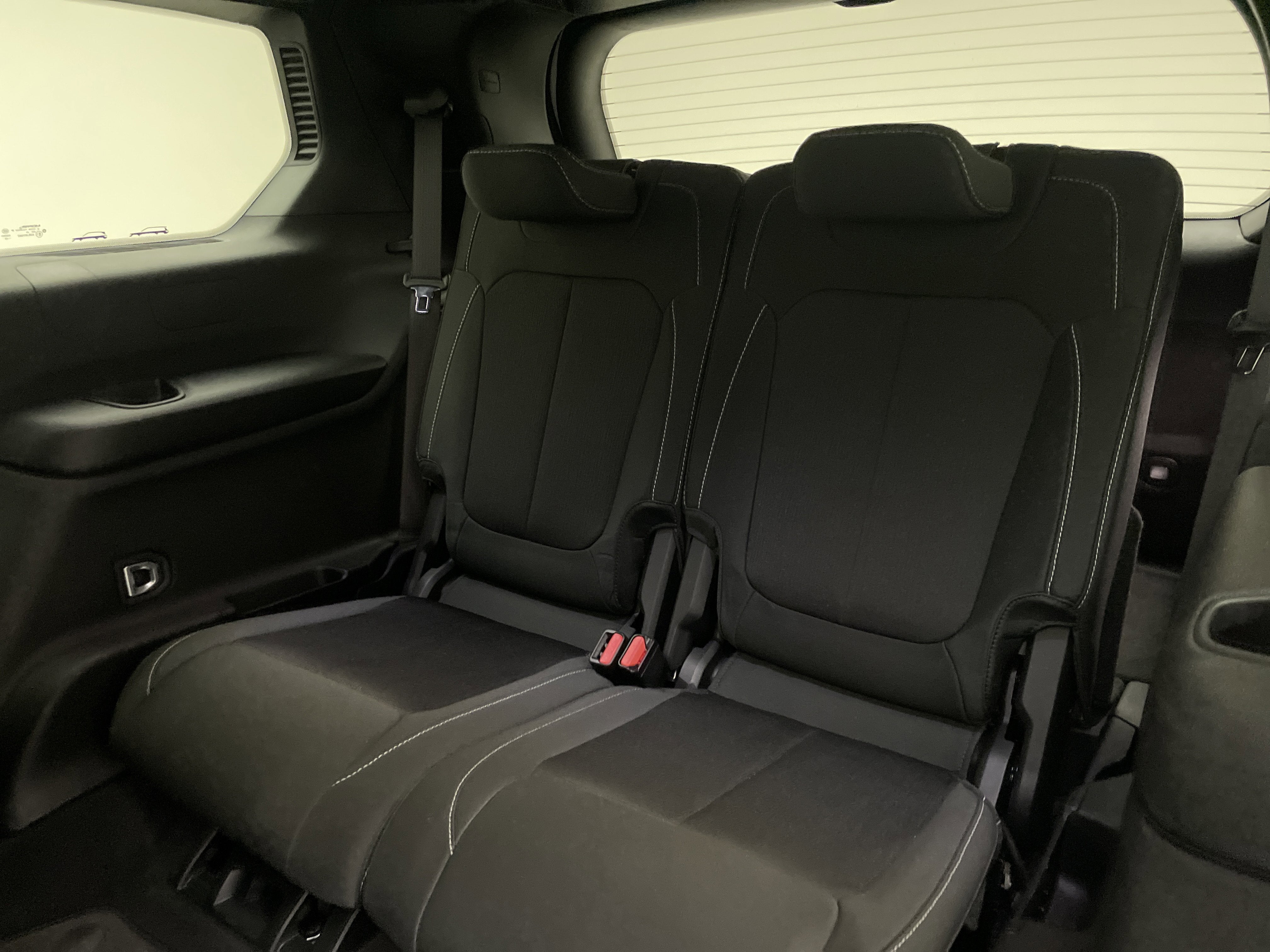 2025 Jeep Grand Cherokee L Laredo 4x4