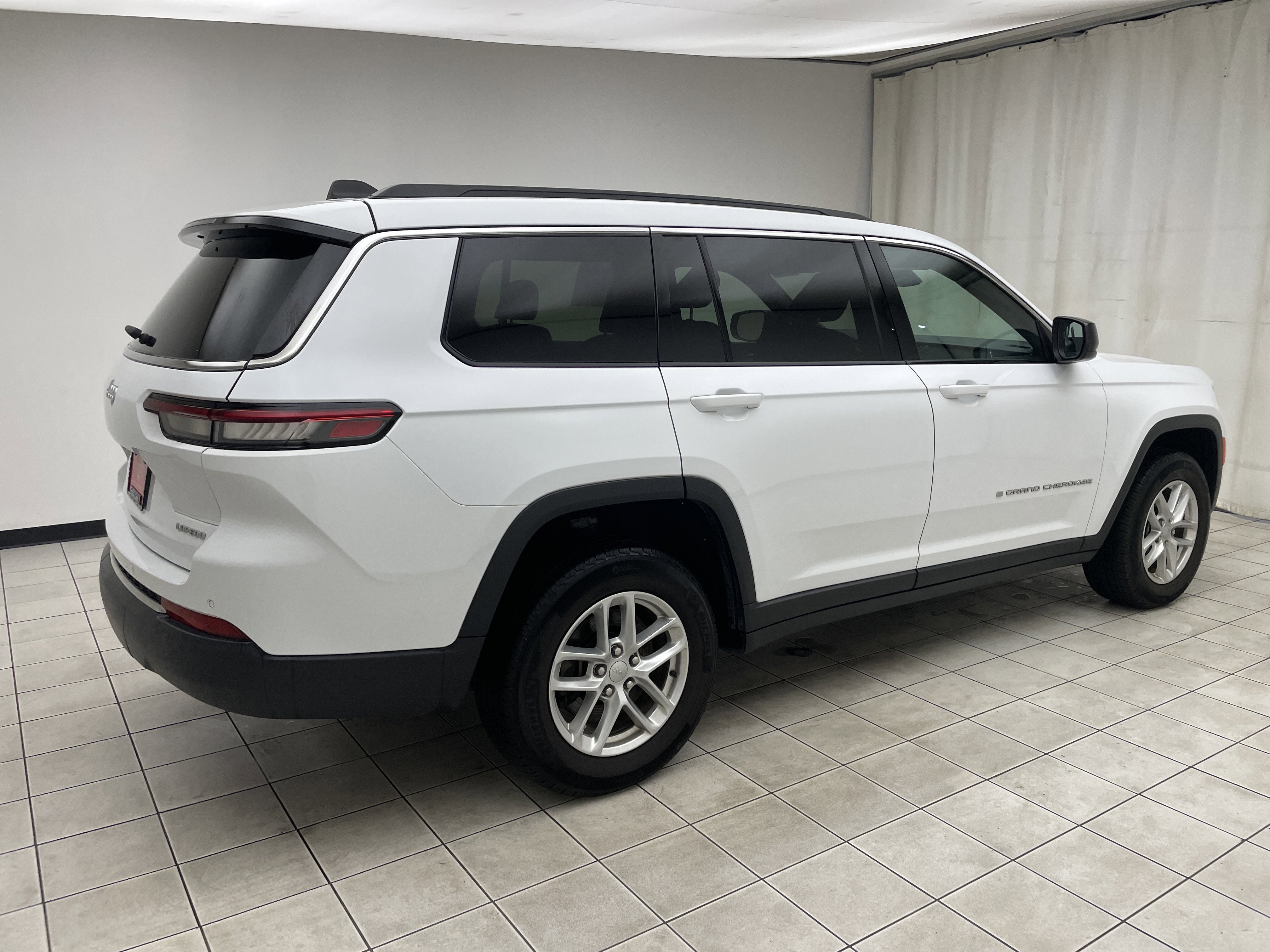 2025 Jeep Grand Cherokee L Laredo 4x4