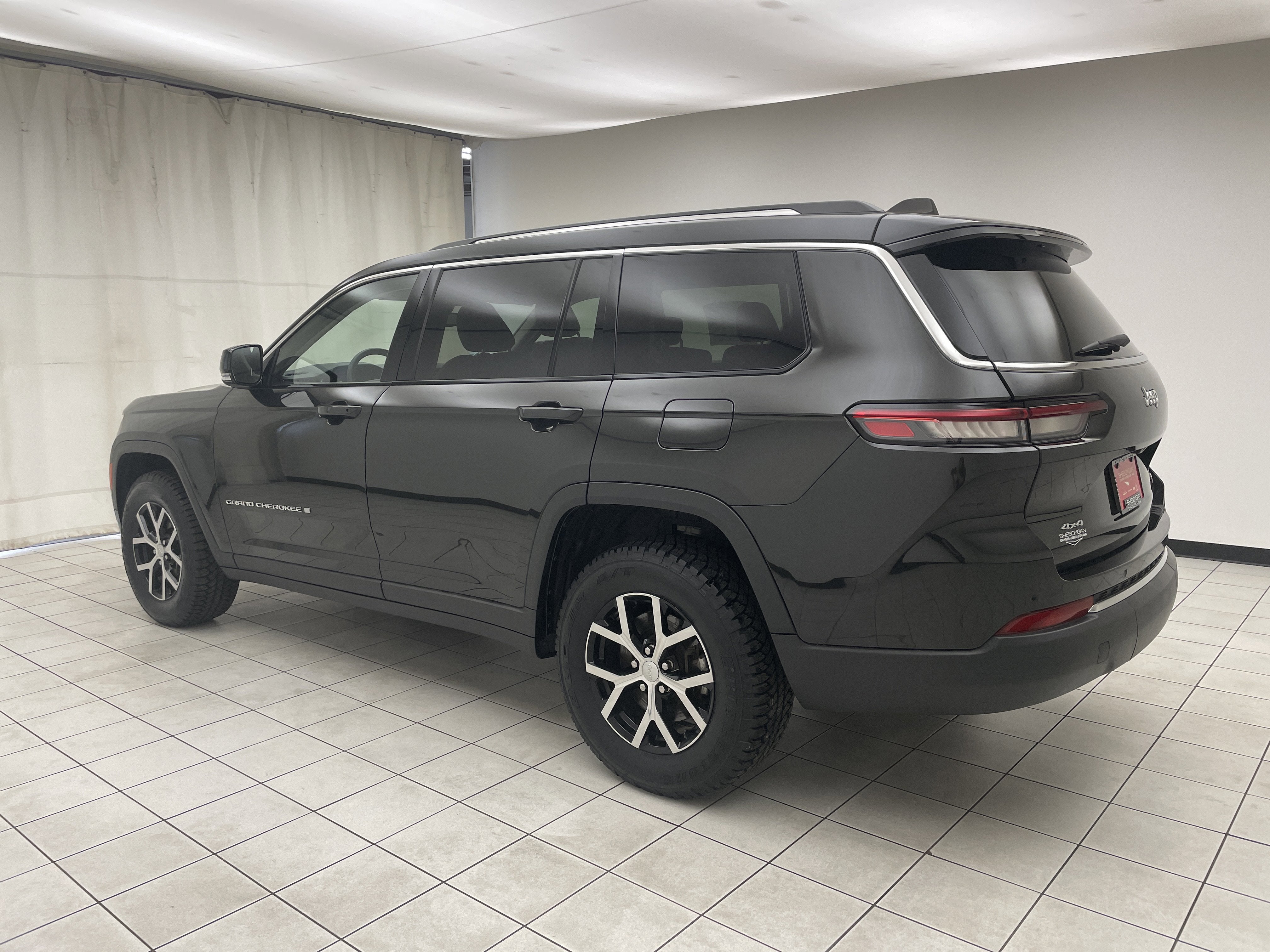 2023 Jeep Grand Cherokee L Limited 4x4