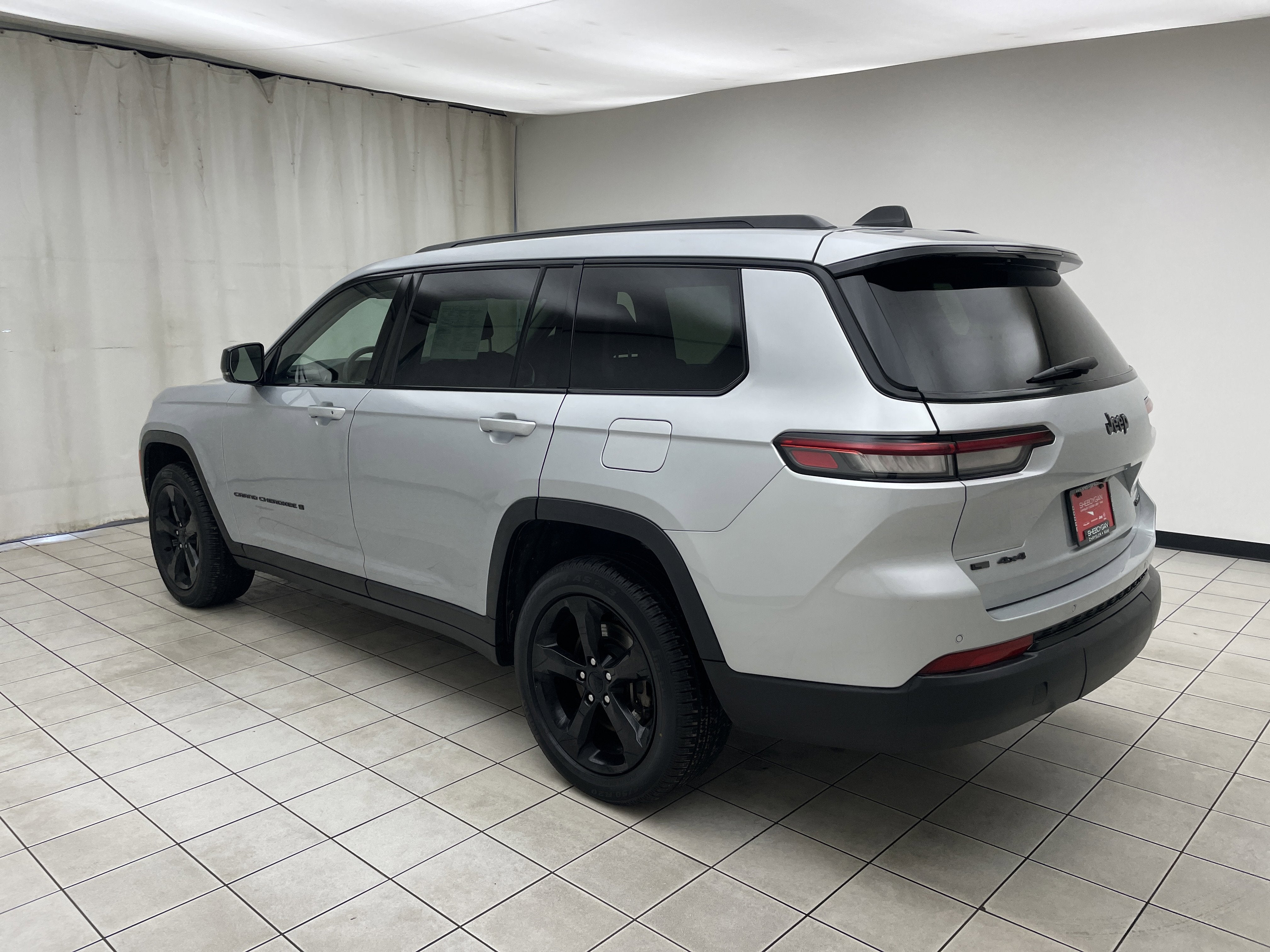 2023 Jeep Grand Cherokee L Limited 4x4