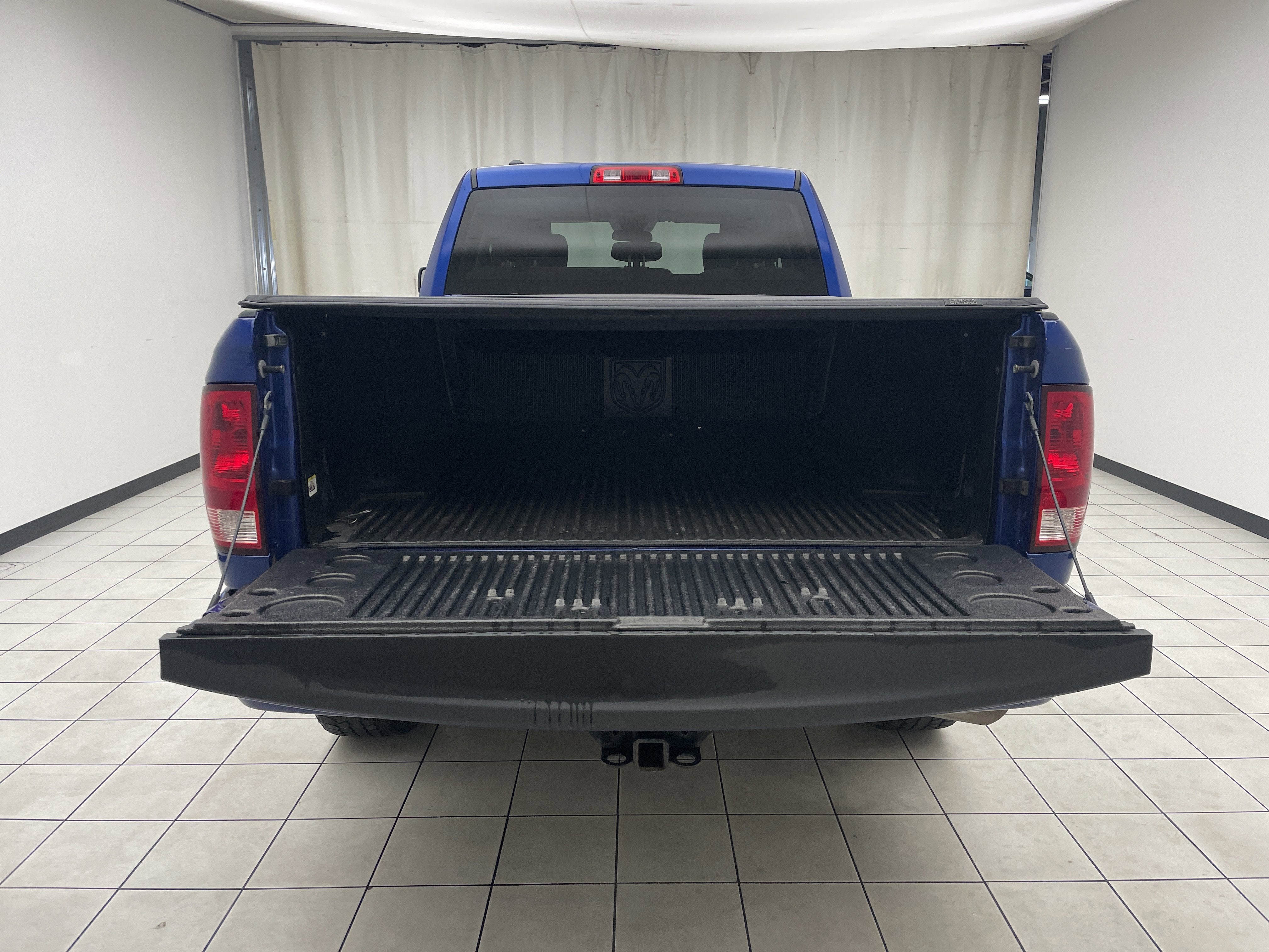 2018 RAM 1500 Express Quad Cab 4x4 6'4' Box