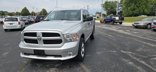 2017 RAM 1500 Express Crew Cab 4x4 5'7' Box