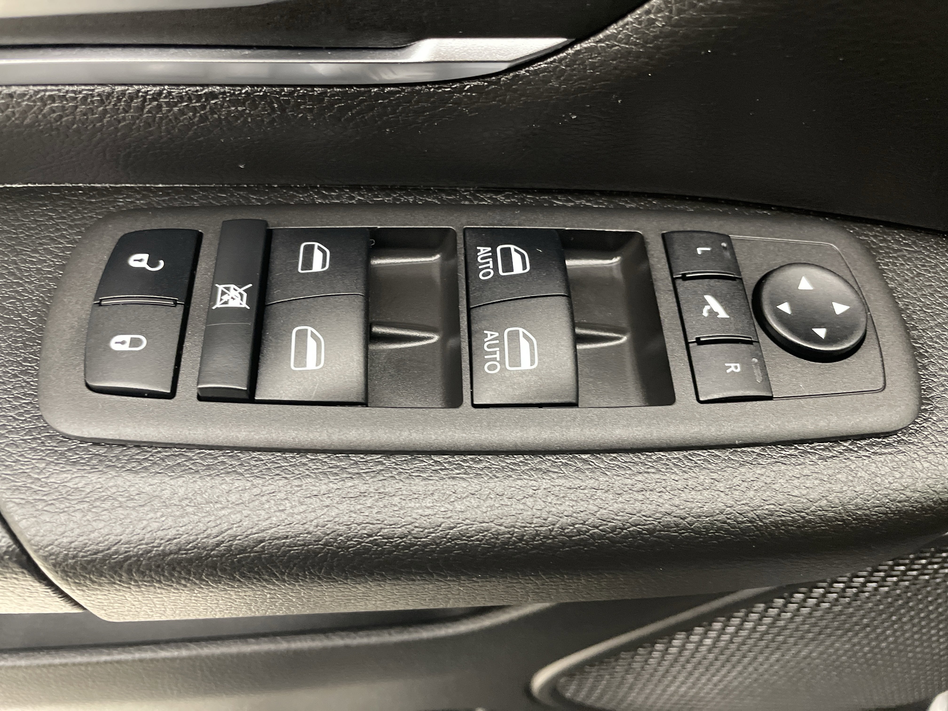 2024 RAM 1500 Big Horn Crew Cab 4x4 5'7' Box