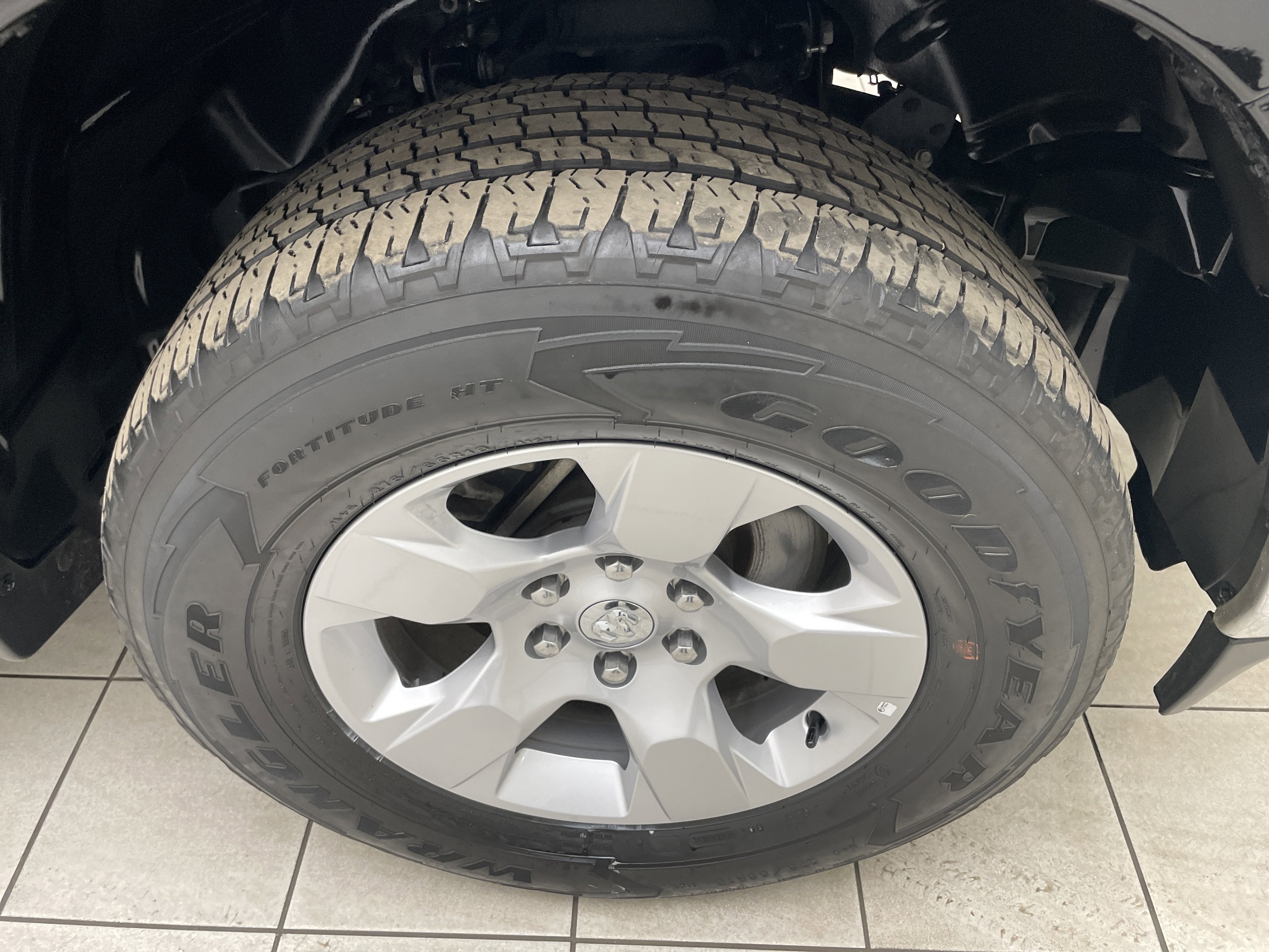 2024 RAM 1500 Big Horn Crew Cab 4x4 5'7' Box