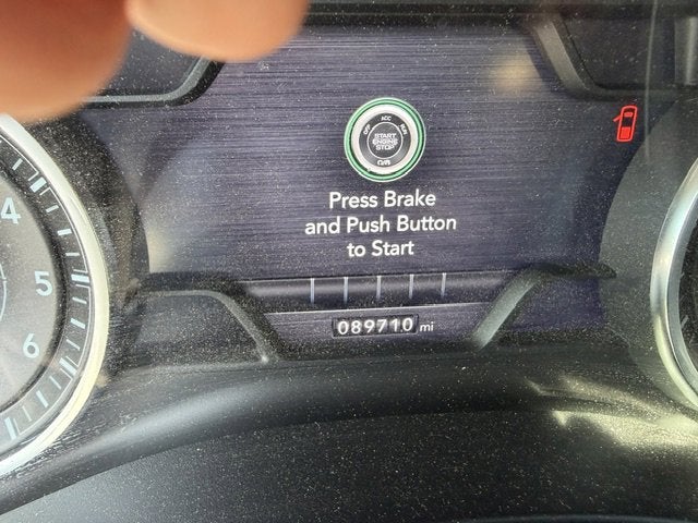 2019 RAM 1500 Laramie Crew Cab 4x4 5'7' Box