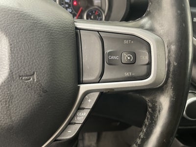 2020 RAM 1500 Big Horn Quad Cab 4x4 6'4' Box