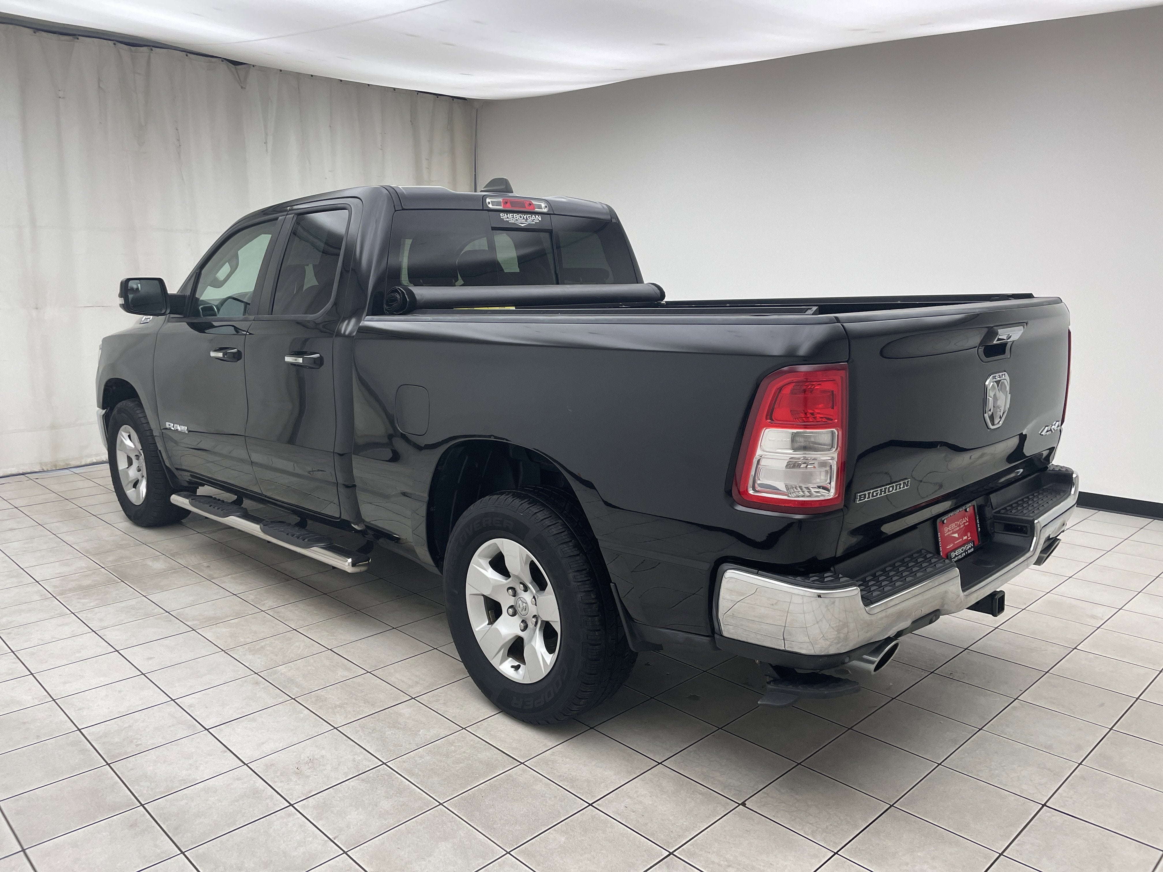 2020 RAM 1500 Big Horn Quad Cab 4x4 6'4' Box