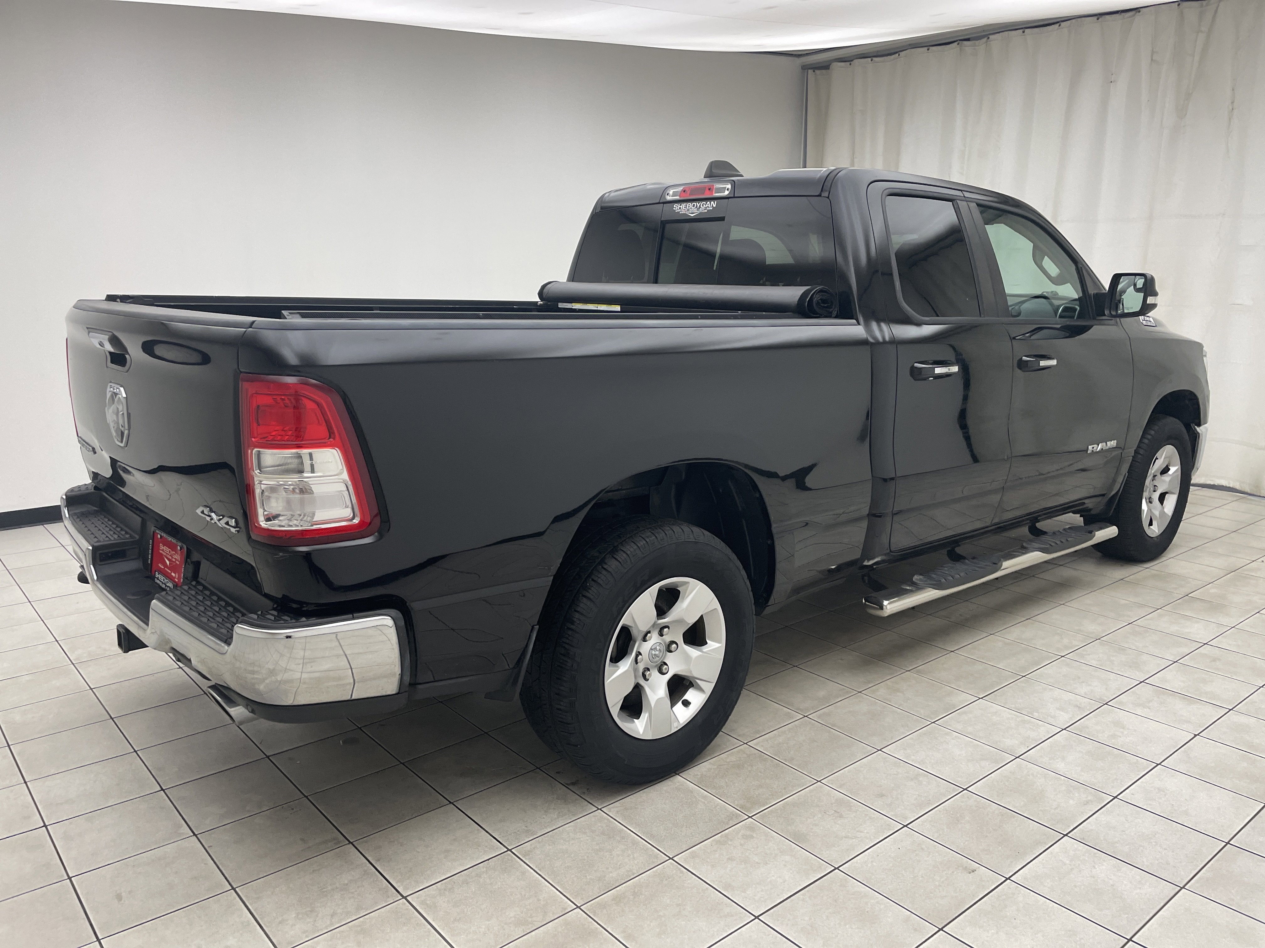 2020 RAM 1500 Big Horn Quad Cab 4x4 6'4' Box