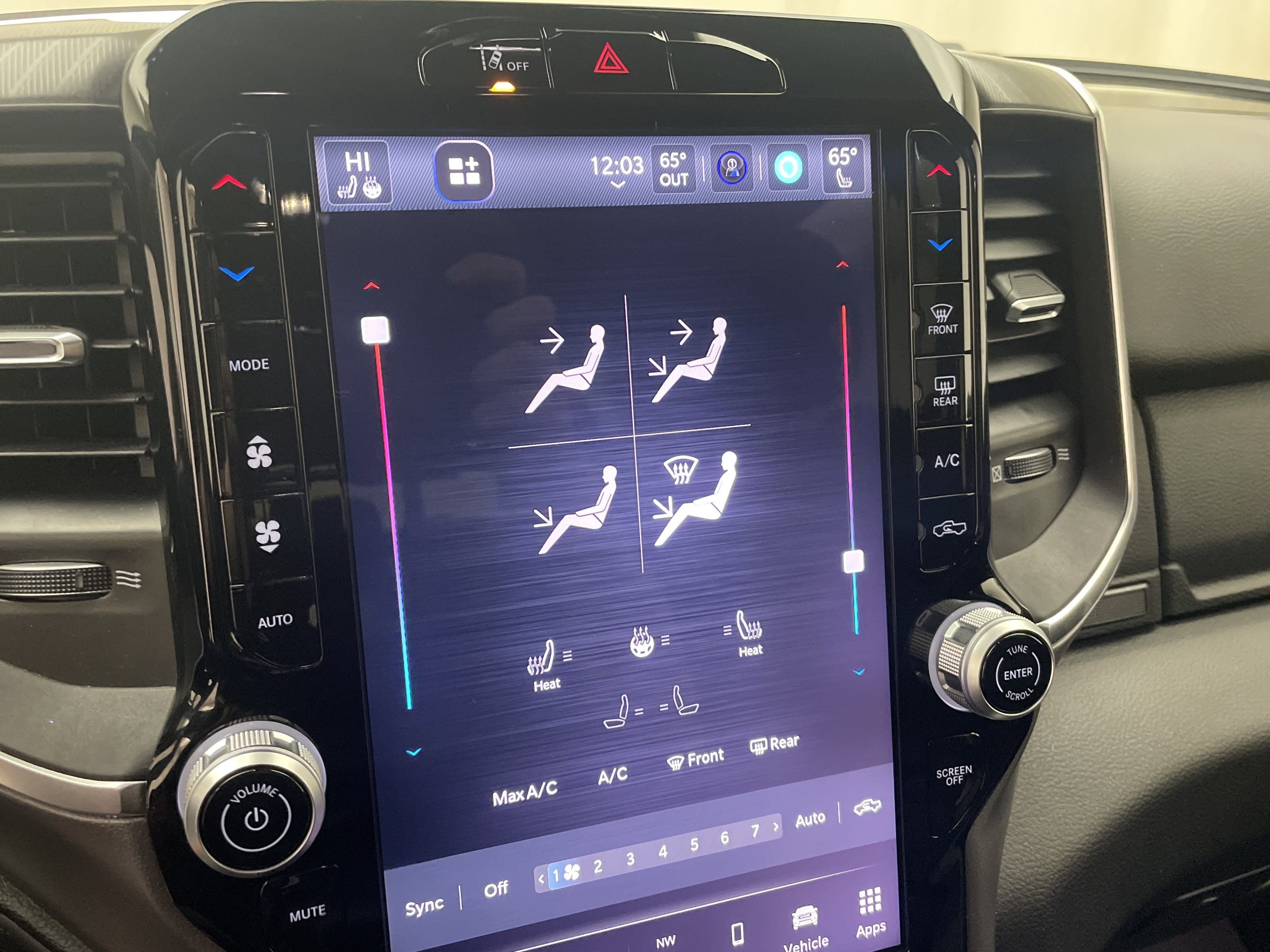 2025 RAM 1500 Big Horn Crew Cab 4x4 5'7' Box