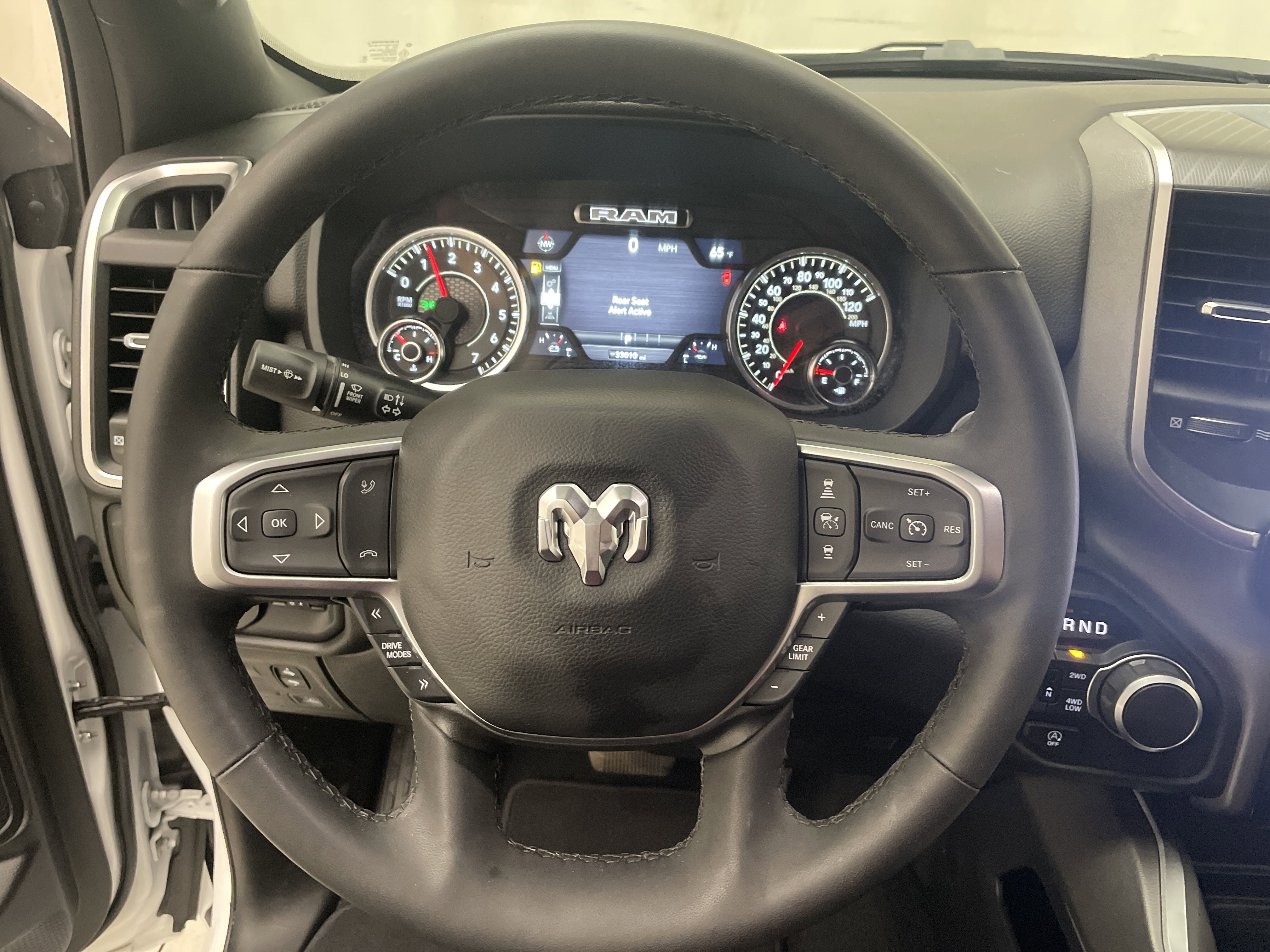 2025 RAM 1500 Big Horn Crew Cab 4x4 5'7' Box