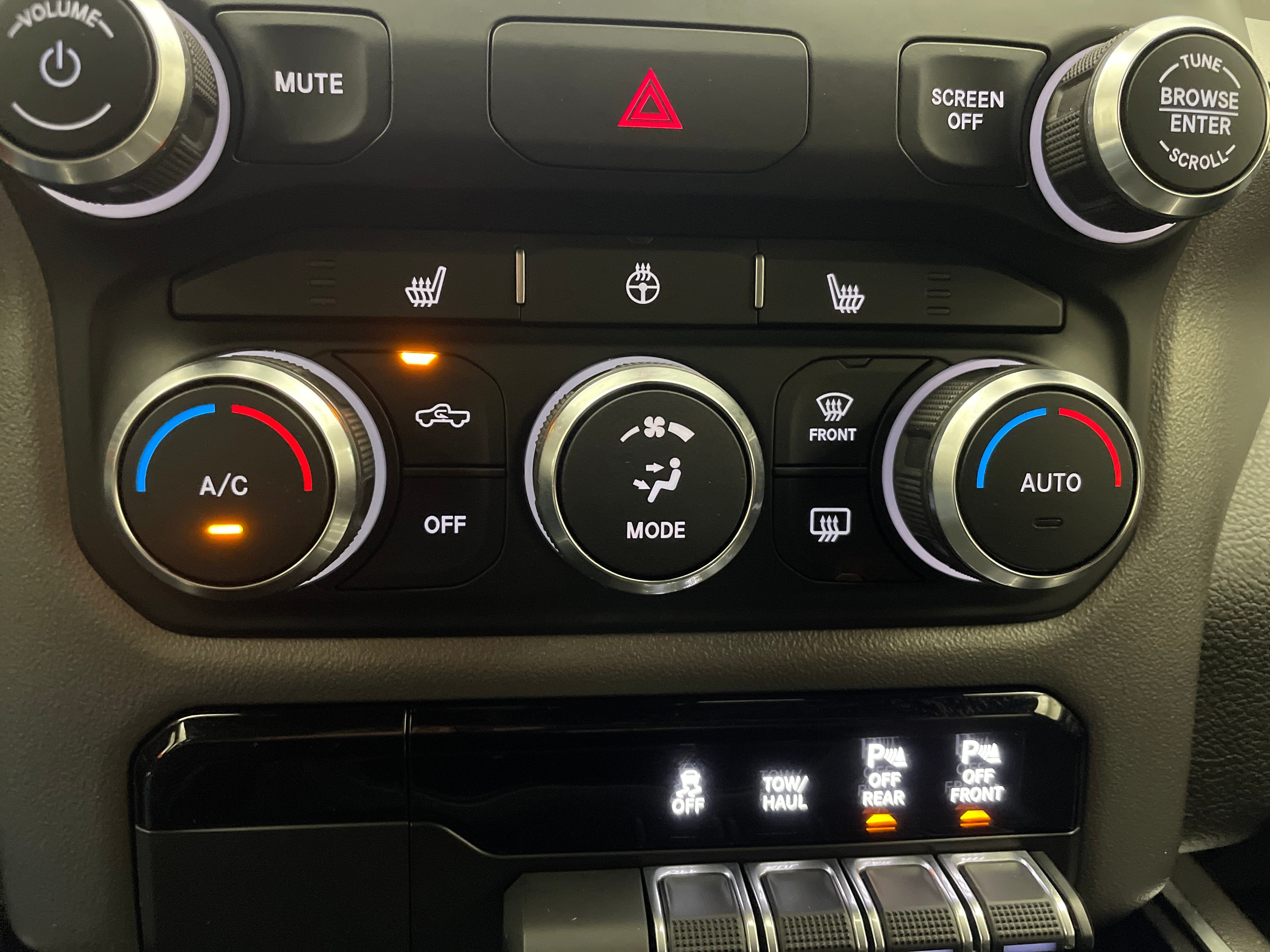 2019 RAM 1500 Big Horn/Lone Star Crew Cab 4x4 5'7' Box