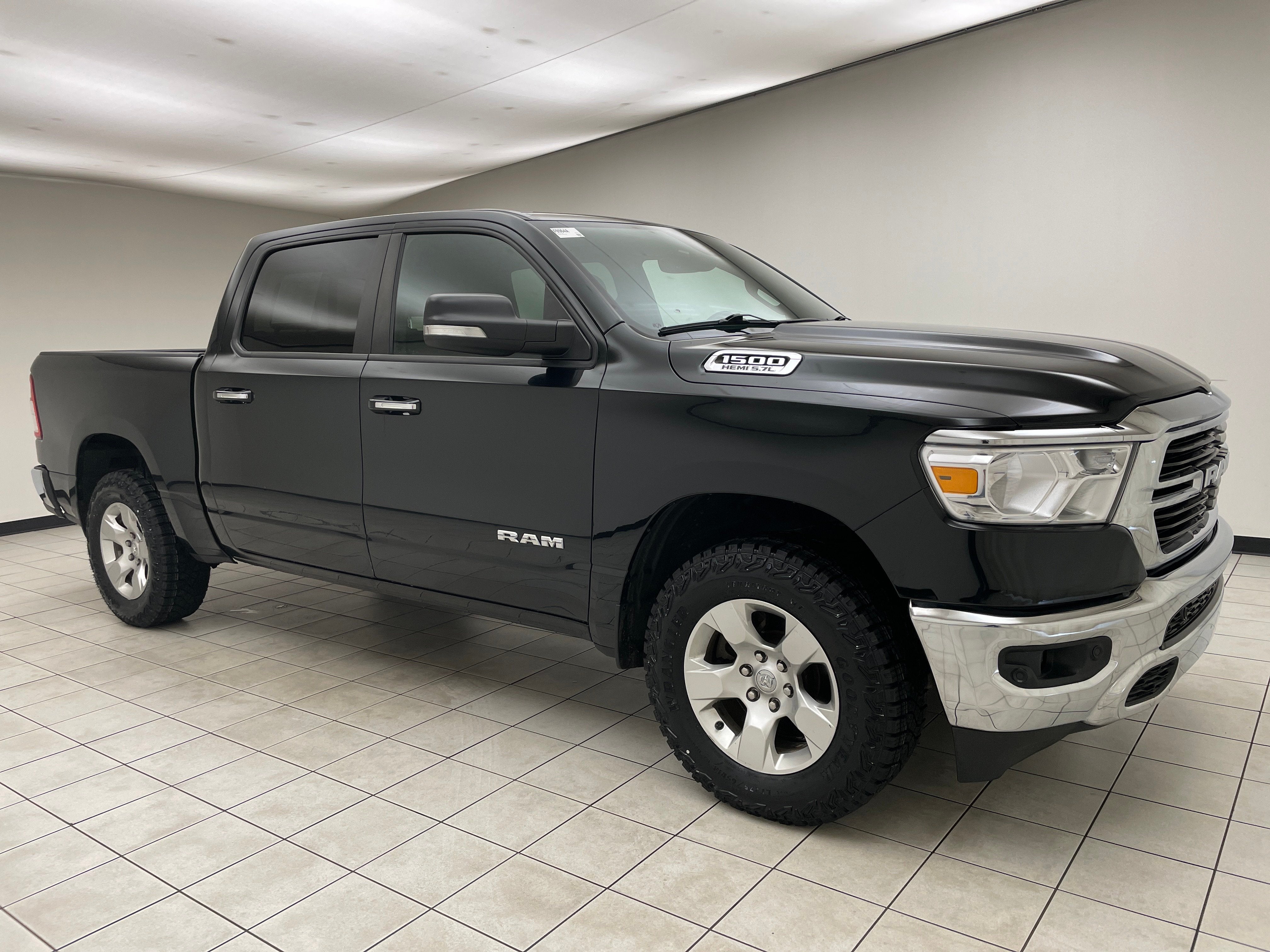 2019 RAM 1500 Big Horn/Lone Star Crew Cab 4x4 5'7' Box
