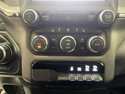 2023 RAM 1500 Big Horn Crew Cab 4x4 5'7' Box