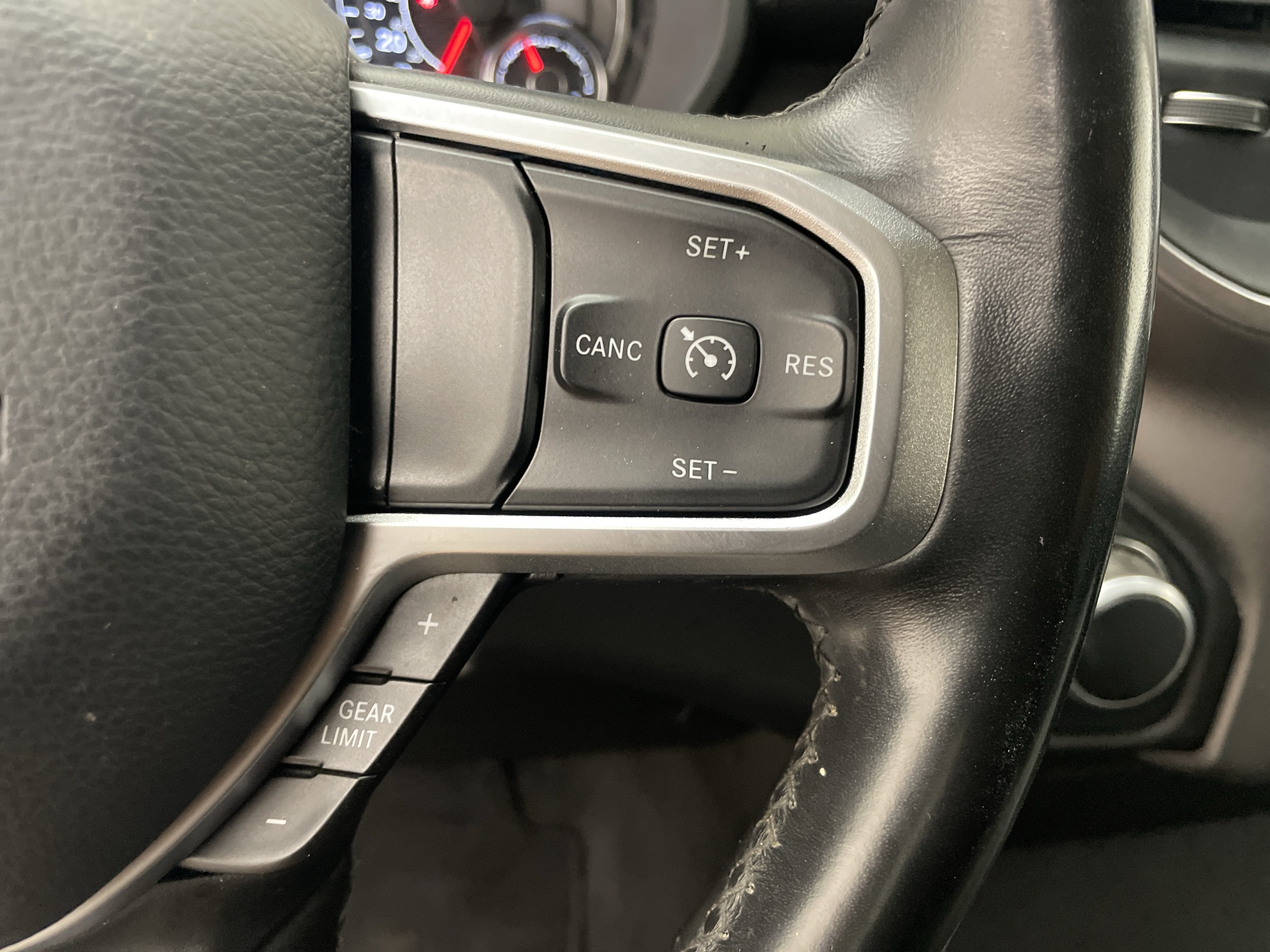2019 RAM 1500 Big Horn/Lone Star Crew Cab 4x4 5'7' Box