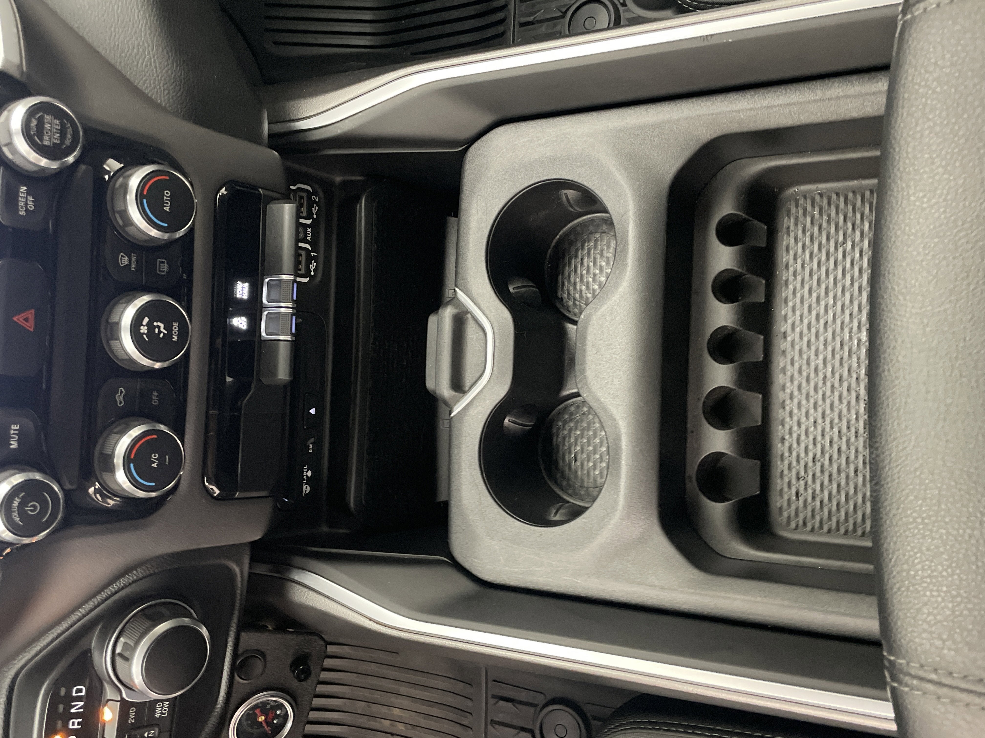 2019 RAM 1500 Big Horn/Lone Star Crew Cab 4x4 5'7' Box