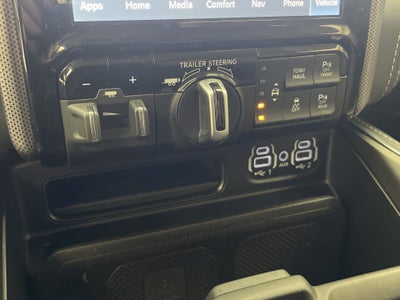 2024 RAM 1500 Limited Crew Cab 4x4 5'7' Box