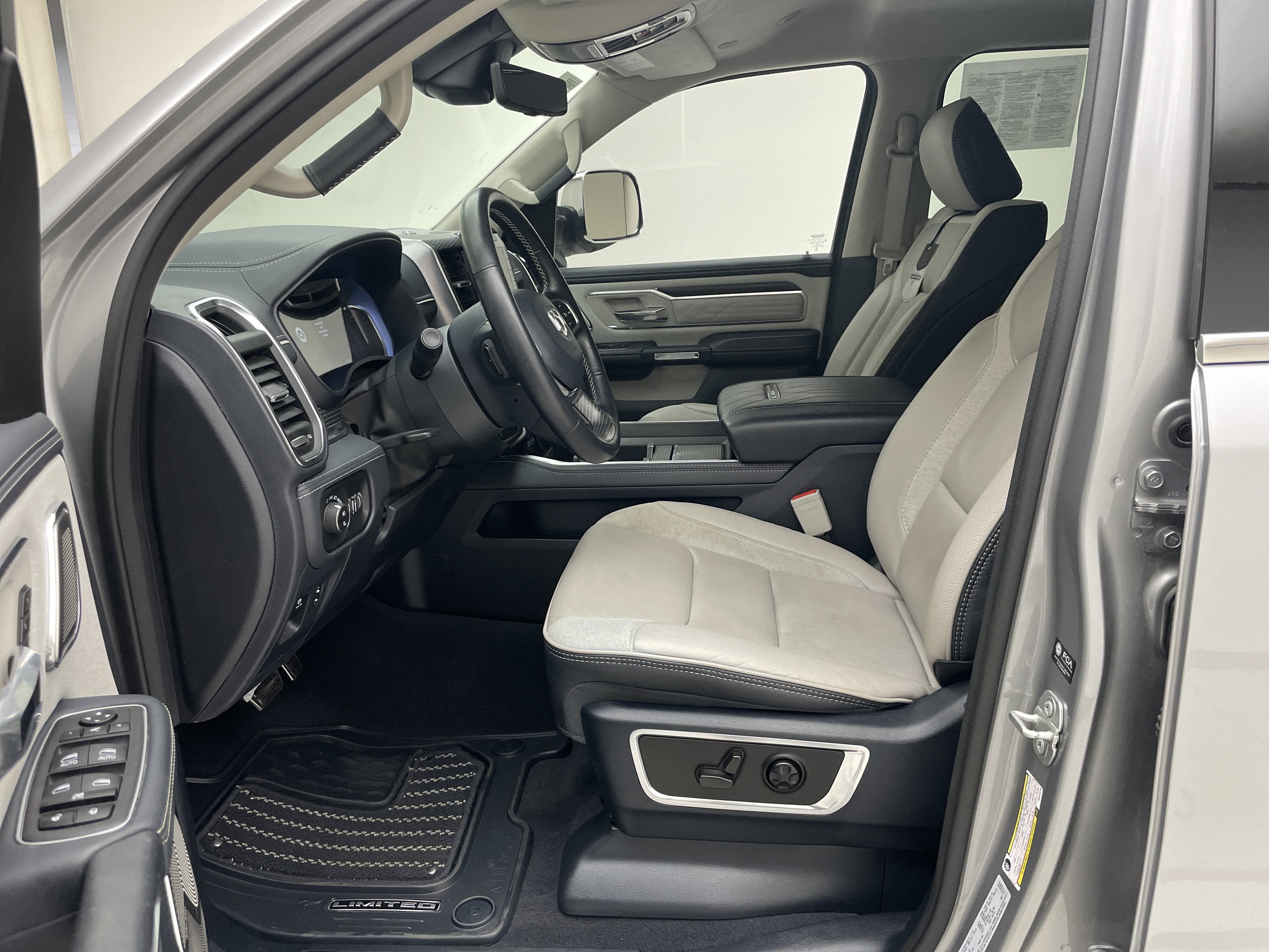 2024 RAM 1500 Limited Crew Cab 4x4 5'7' Box