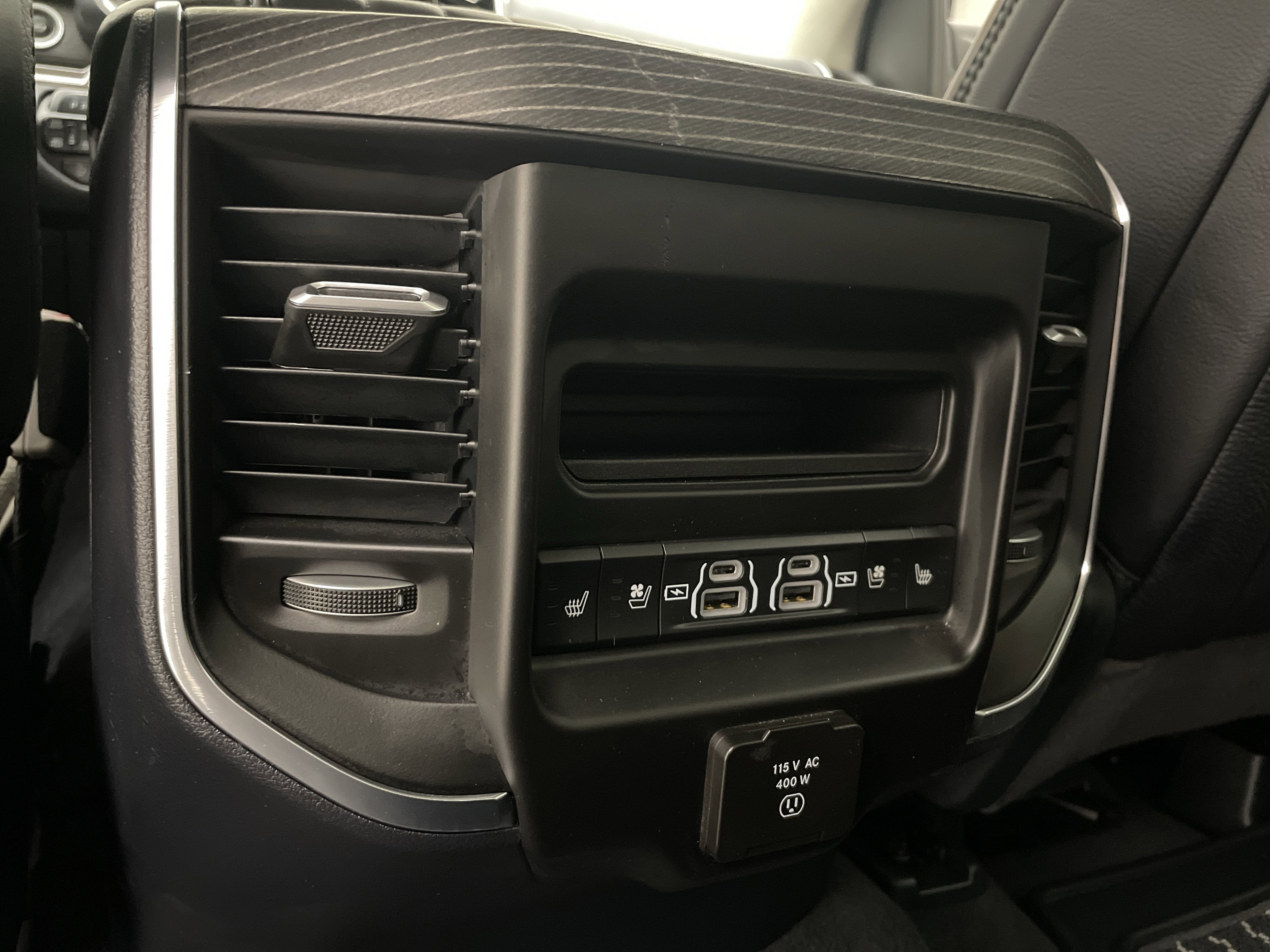 2024 RAM 1500 Limited Crew Cab 4x4 5'7' Box