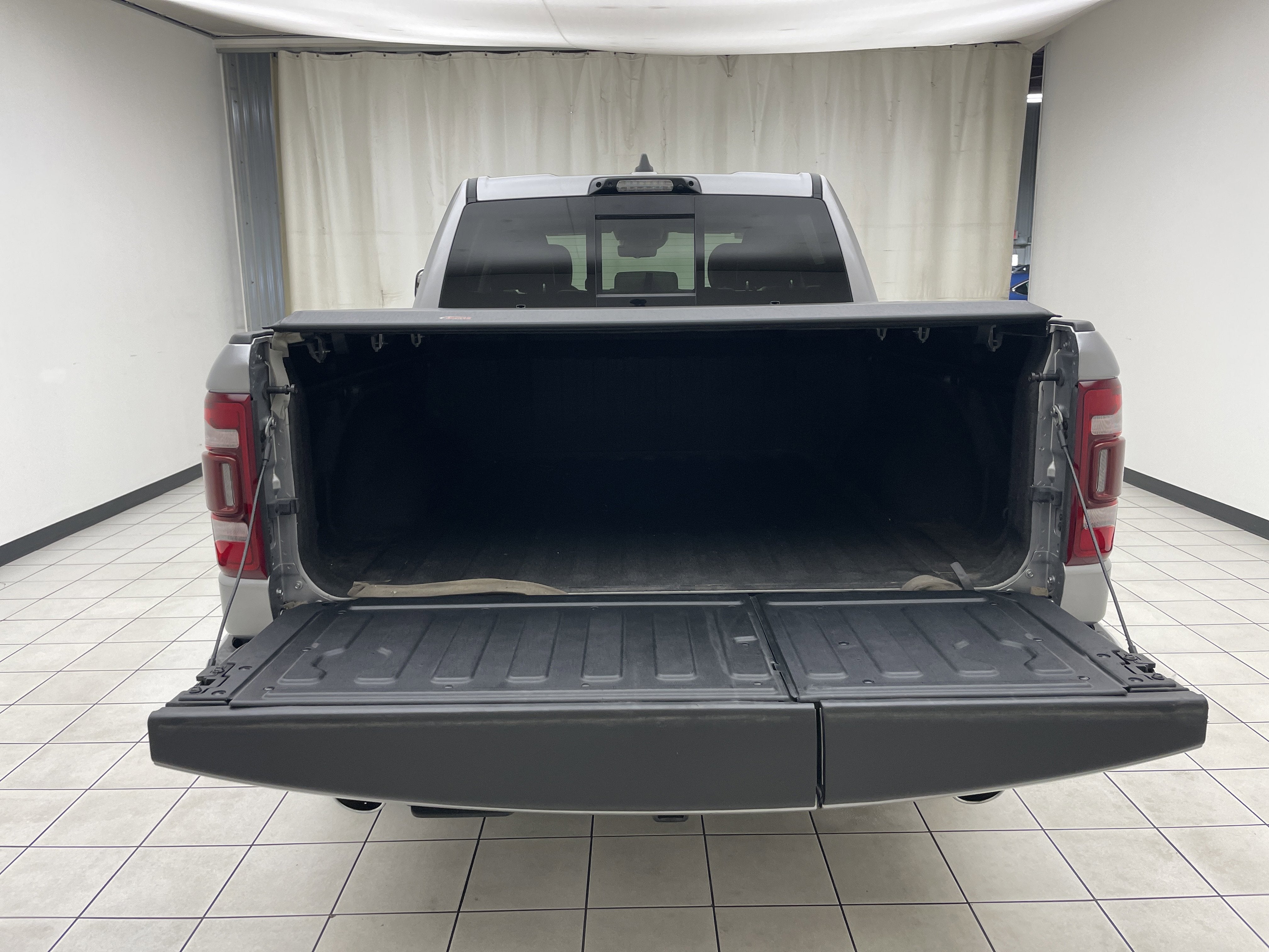 2024 RAM 1500 Limited Crew Cab 4x4 5'7' Box