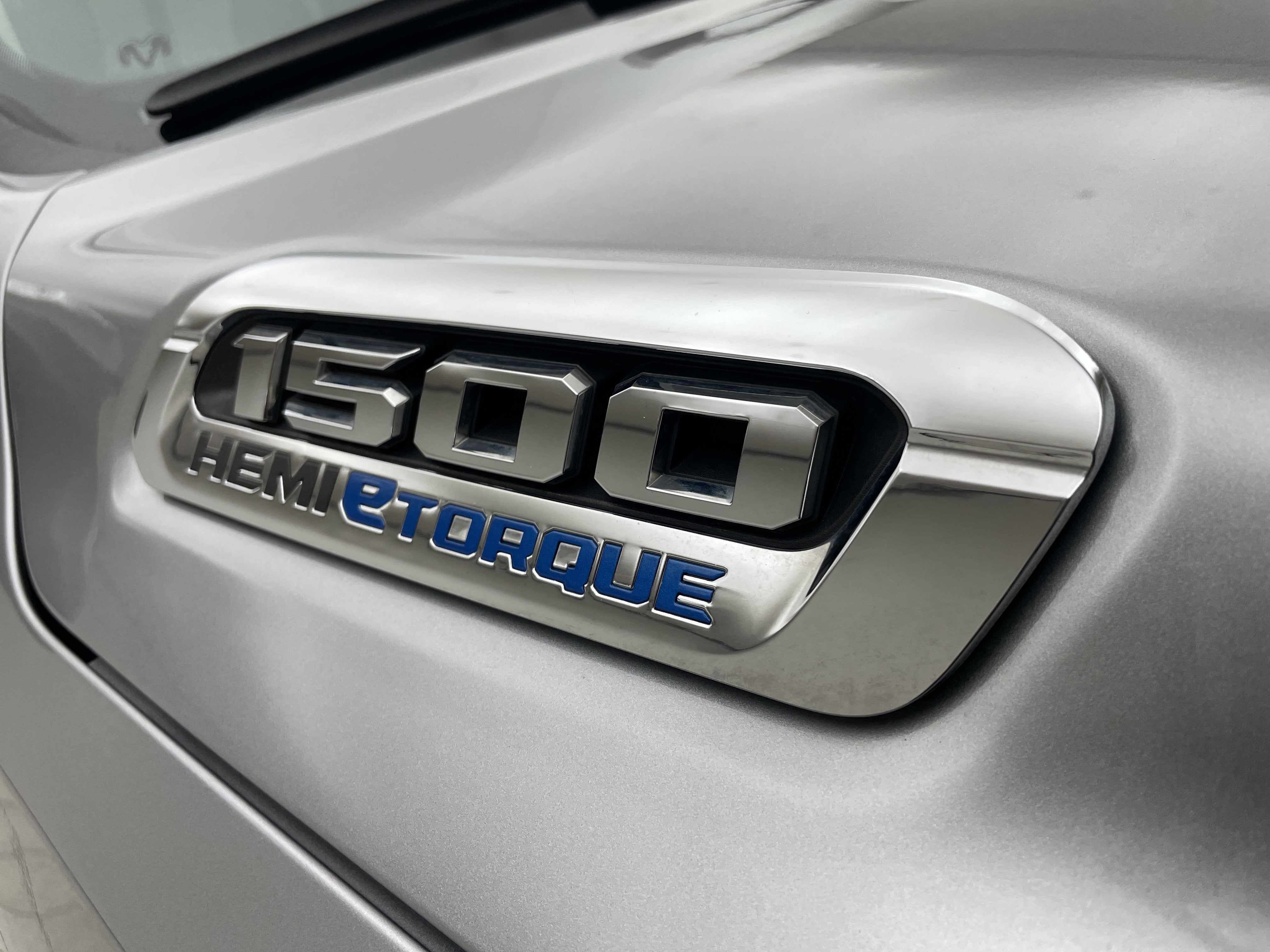 2024 RAM 1500 Limited Crew Cab 4x4 5'7' Box