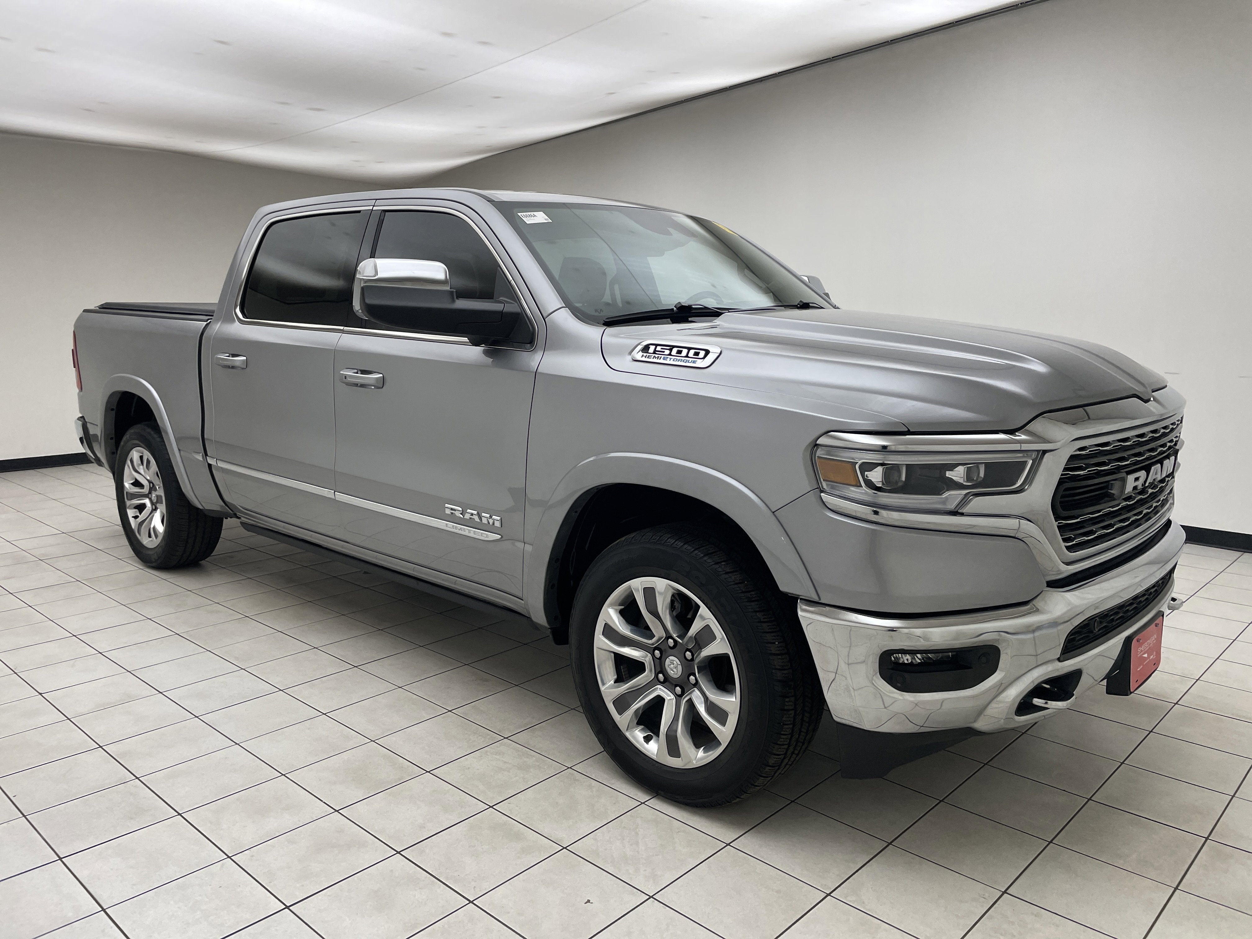 2024 RAM 1500 Limited Crew Cab 4x4 5'7' Box