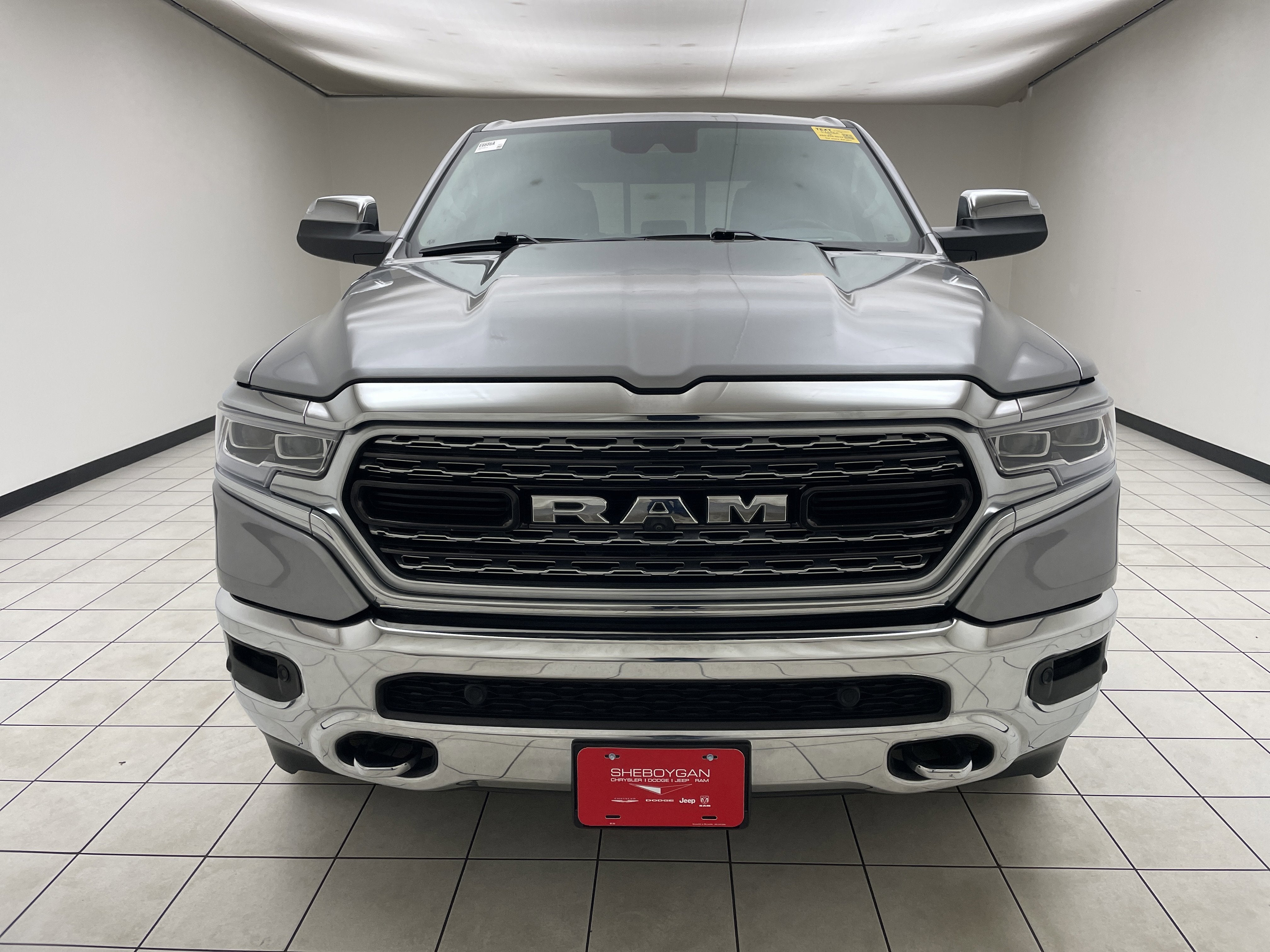2024 RAM 1500 Limited Crew Cab 4x4 5'7' Box
