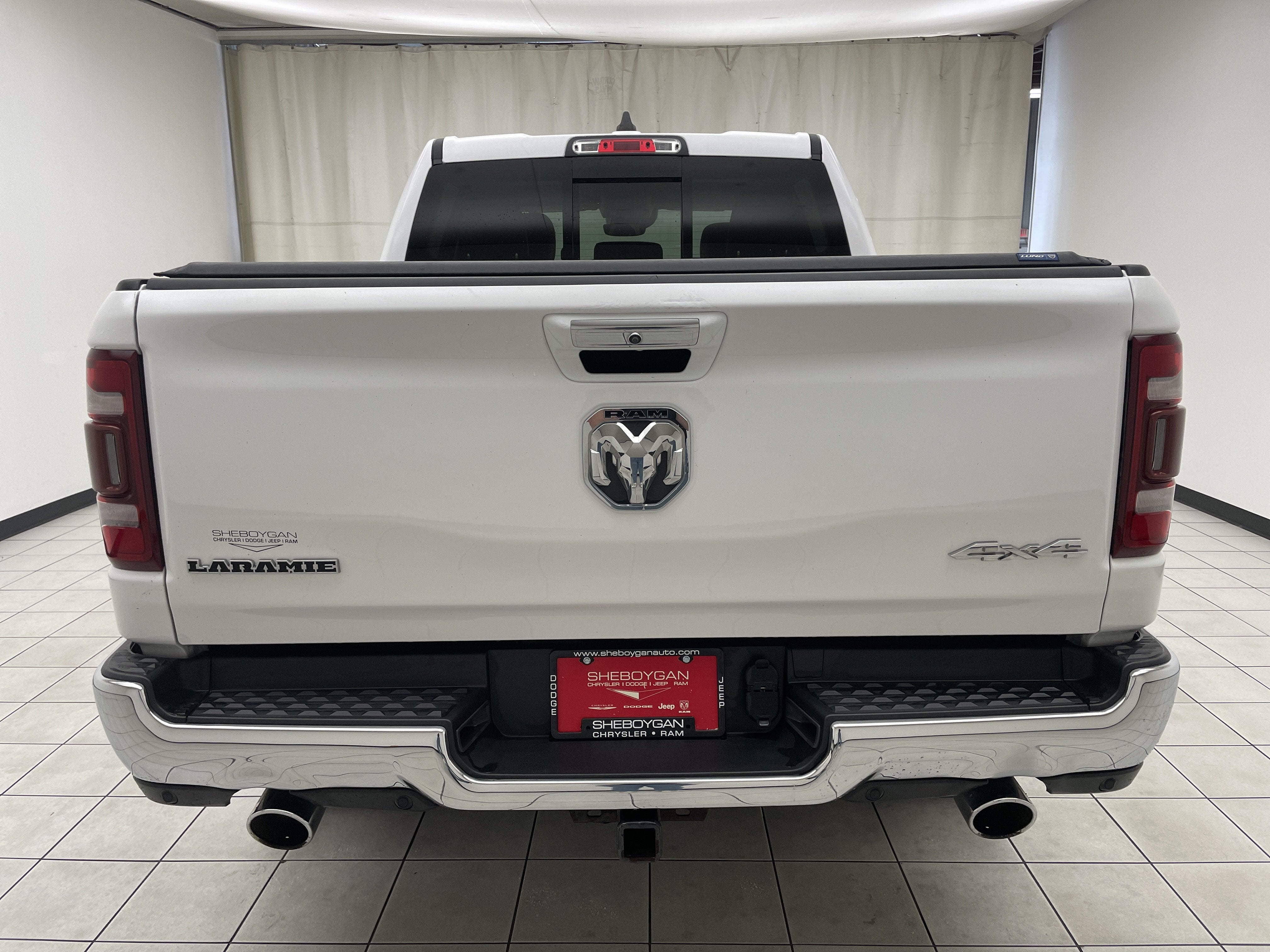 2021 RAM 1500 Laramie Crew Cab 4x4 5'7' Box