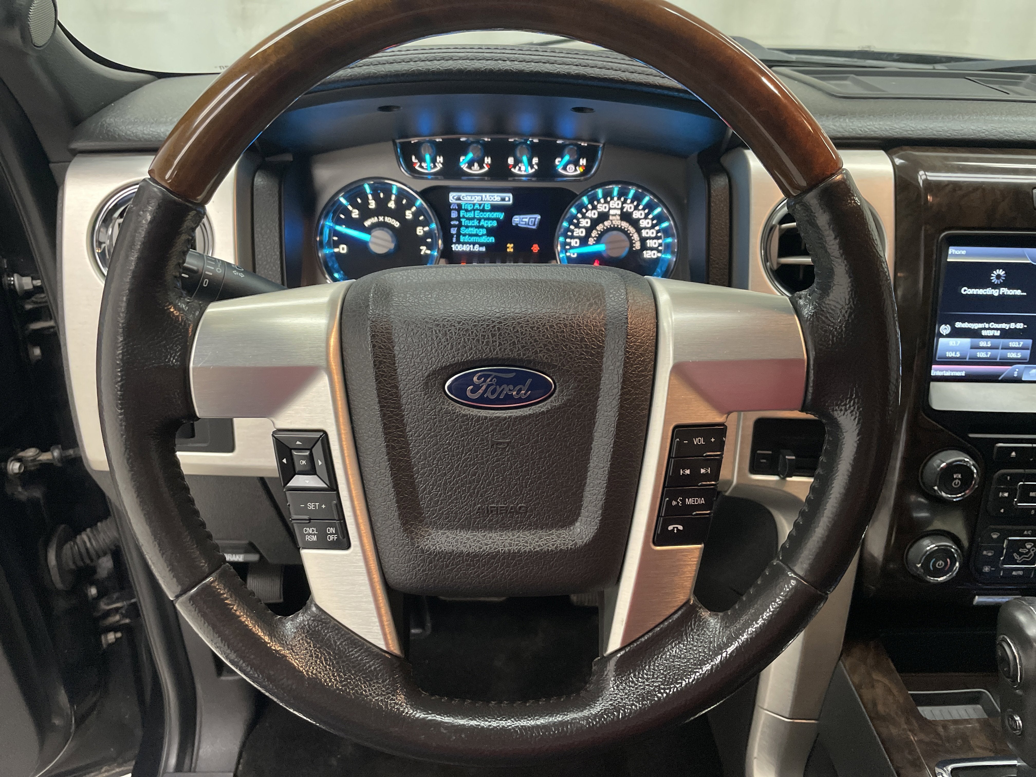 2014 Ford F-150 Platinum
