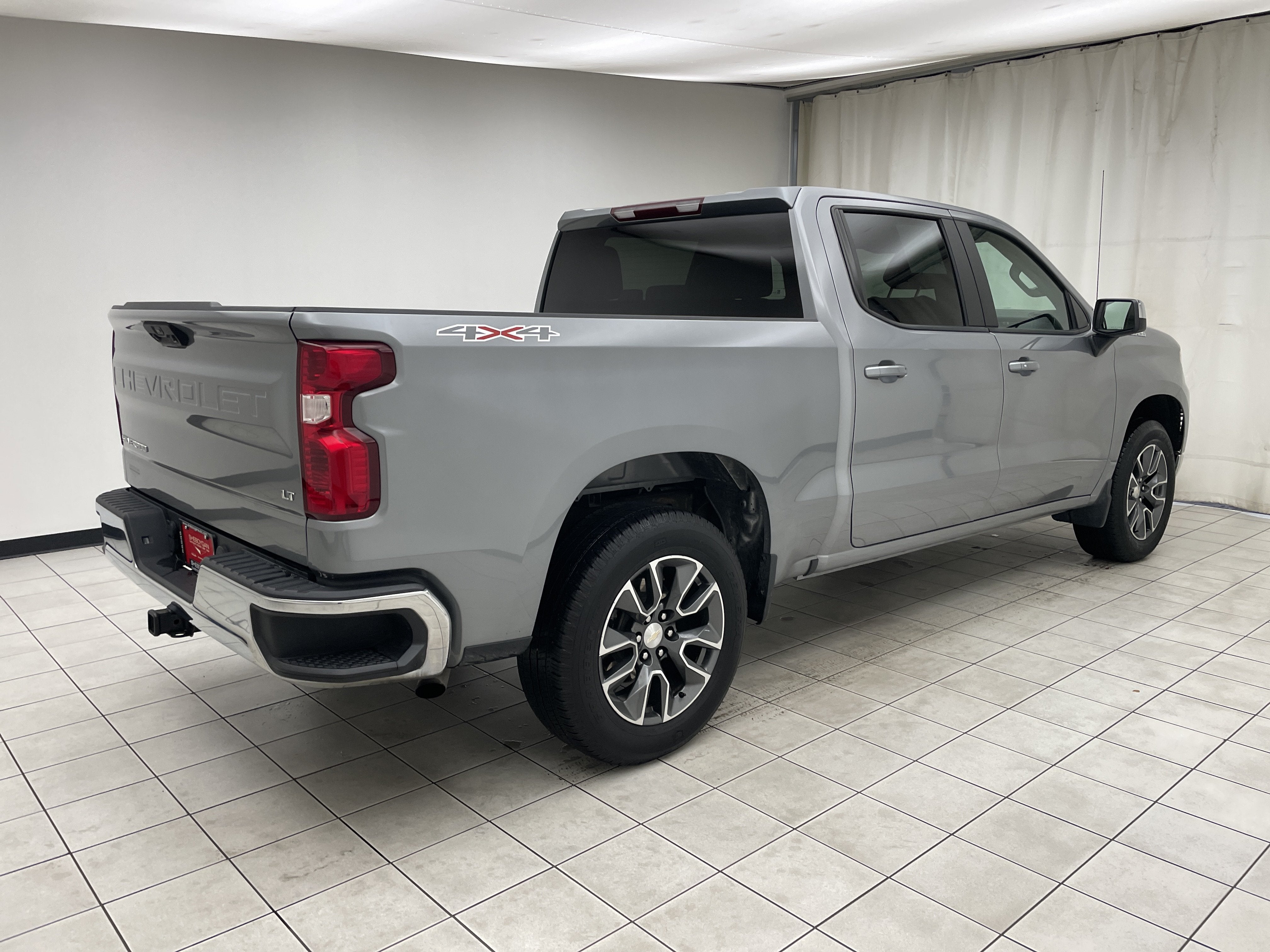 2024 Chevrolet Silverado 1500 4WD Crew Cab Short Bed LT with 2FL
