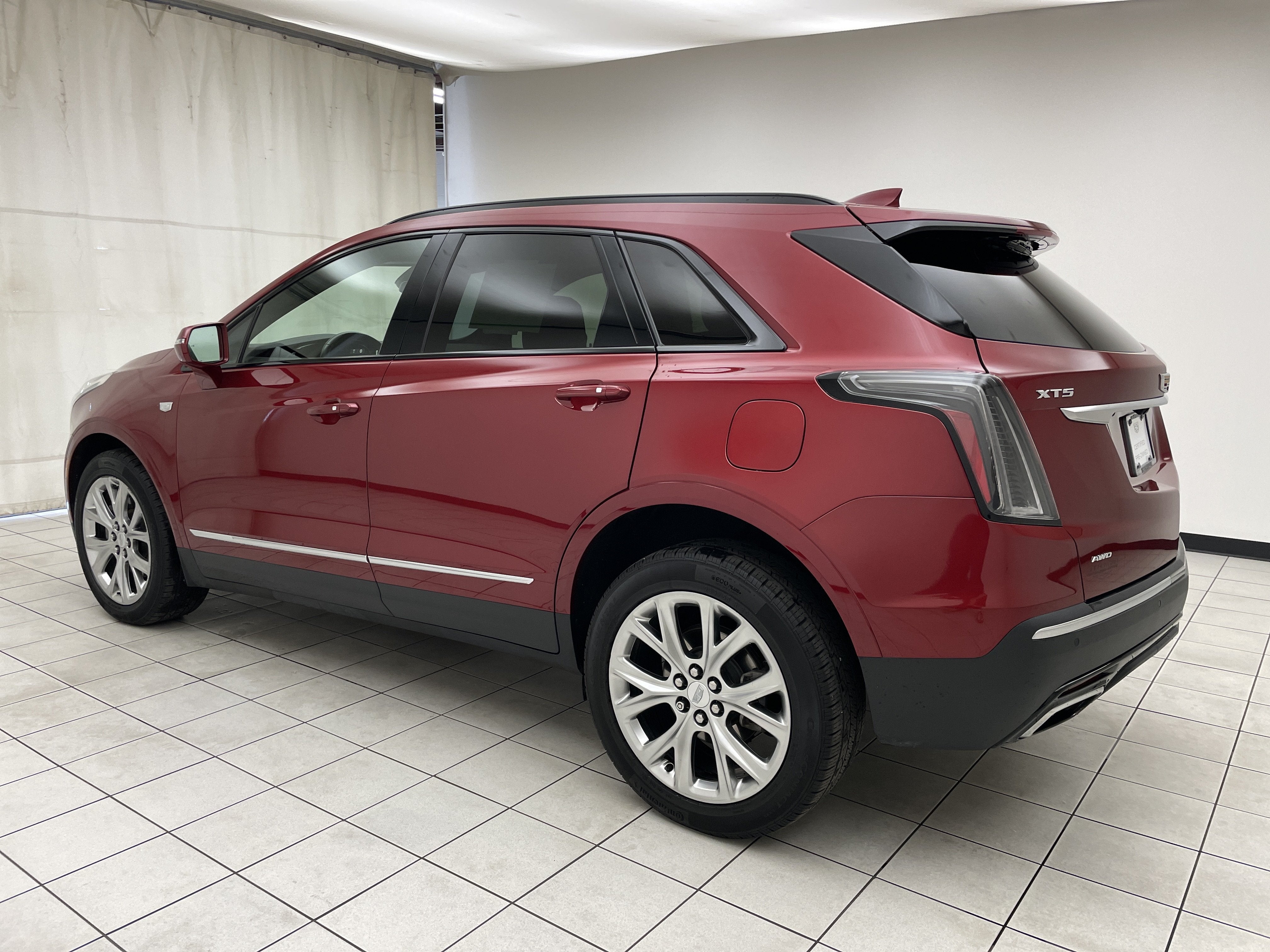2020 Cadillac XT5 AWD Sport