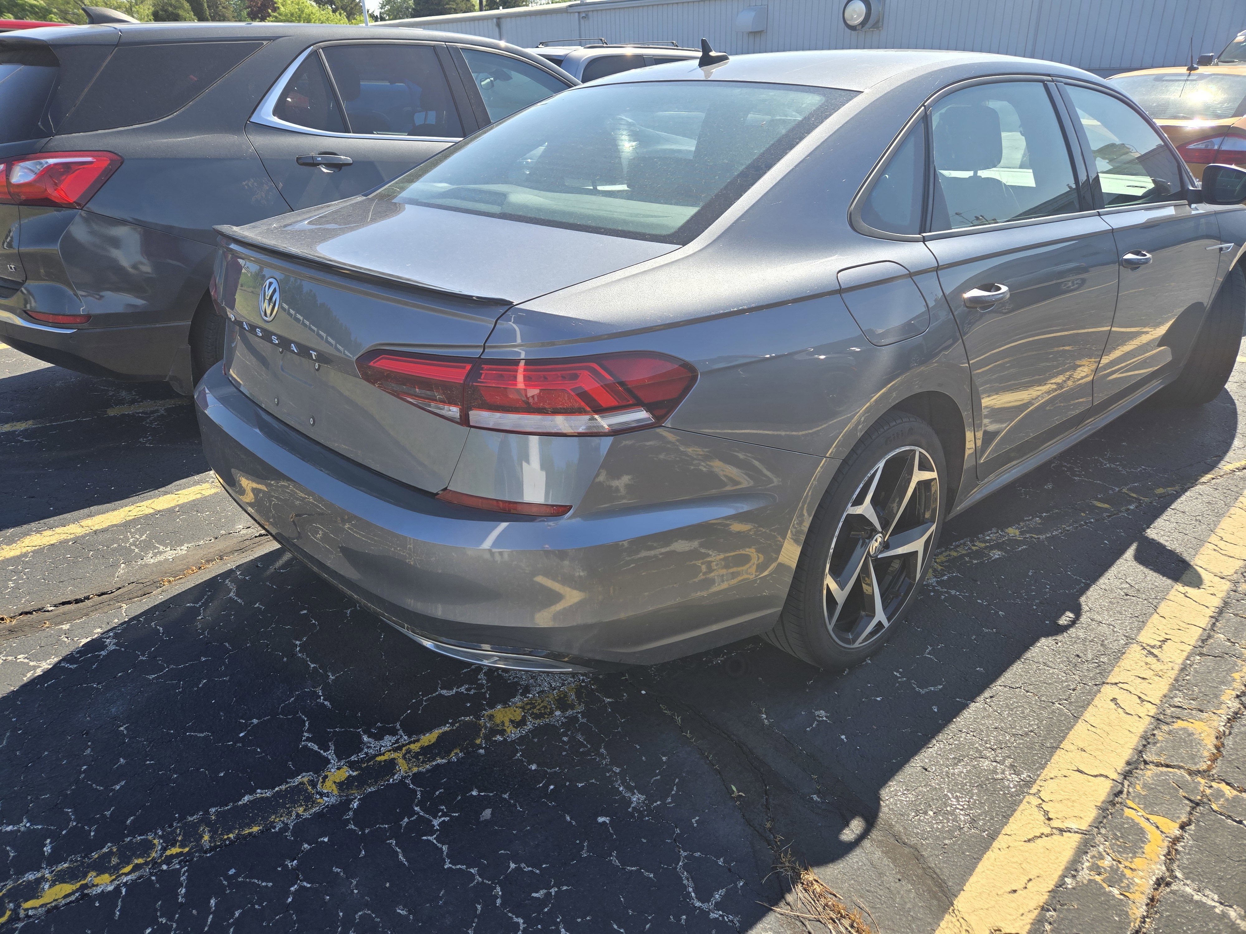 2021 Volkswagen Passat 2.0T R-Line
