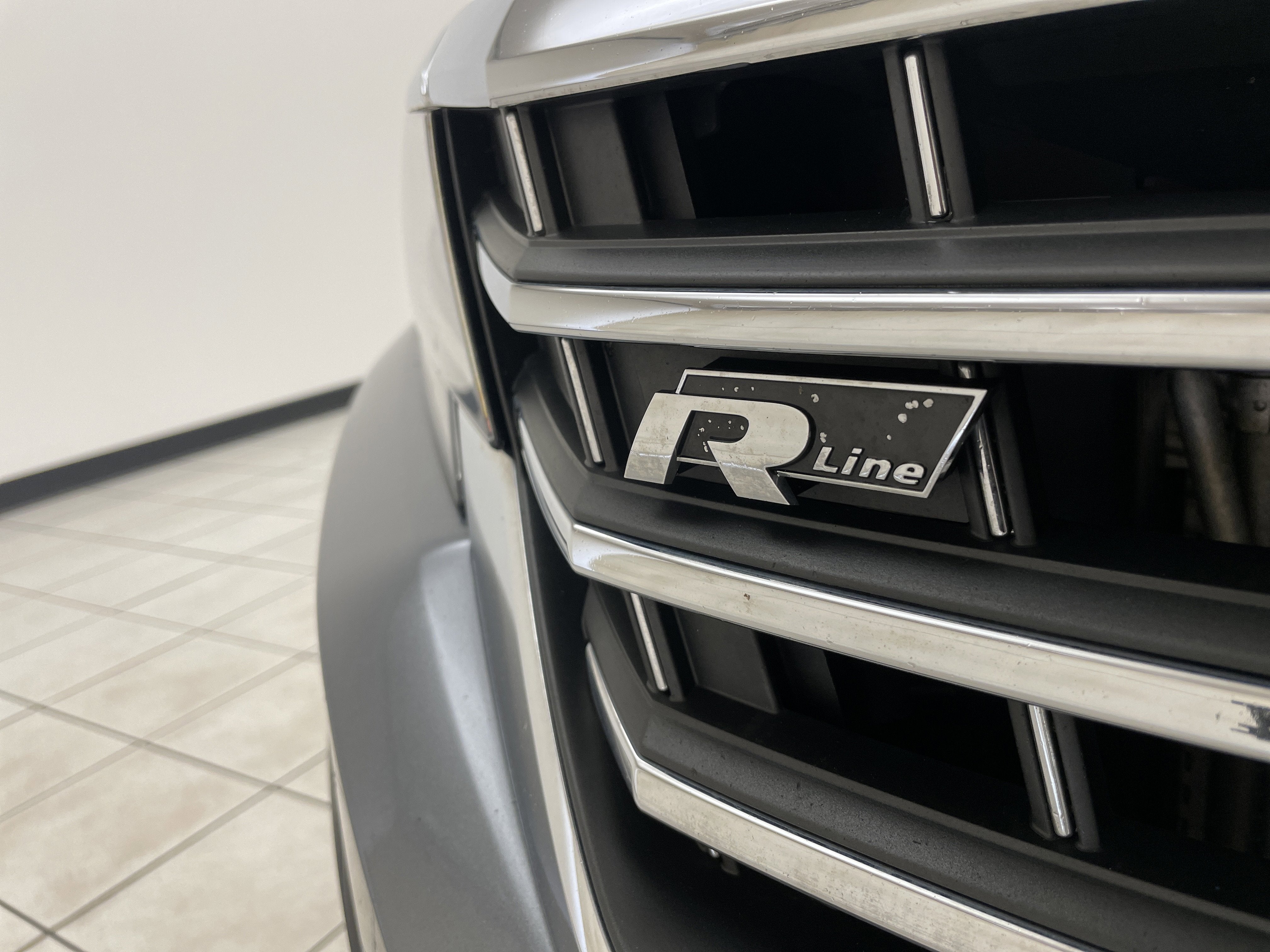 2021 Volkswagen Passat 2.0T R-Line